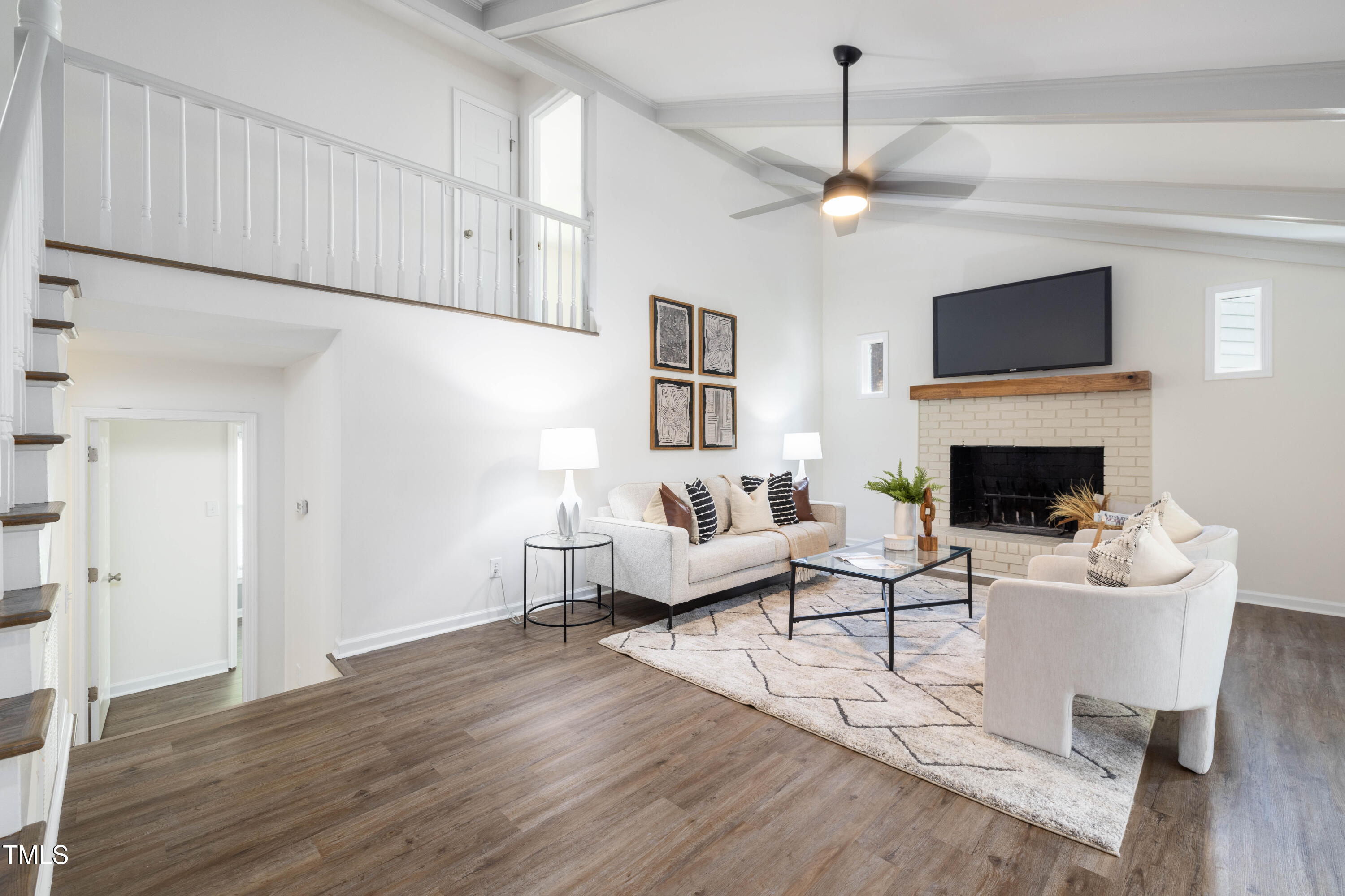106 N Trail Drive