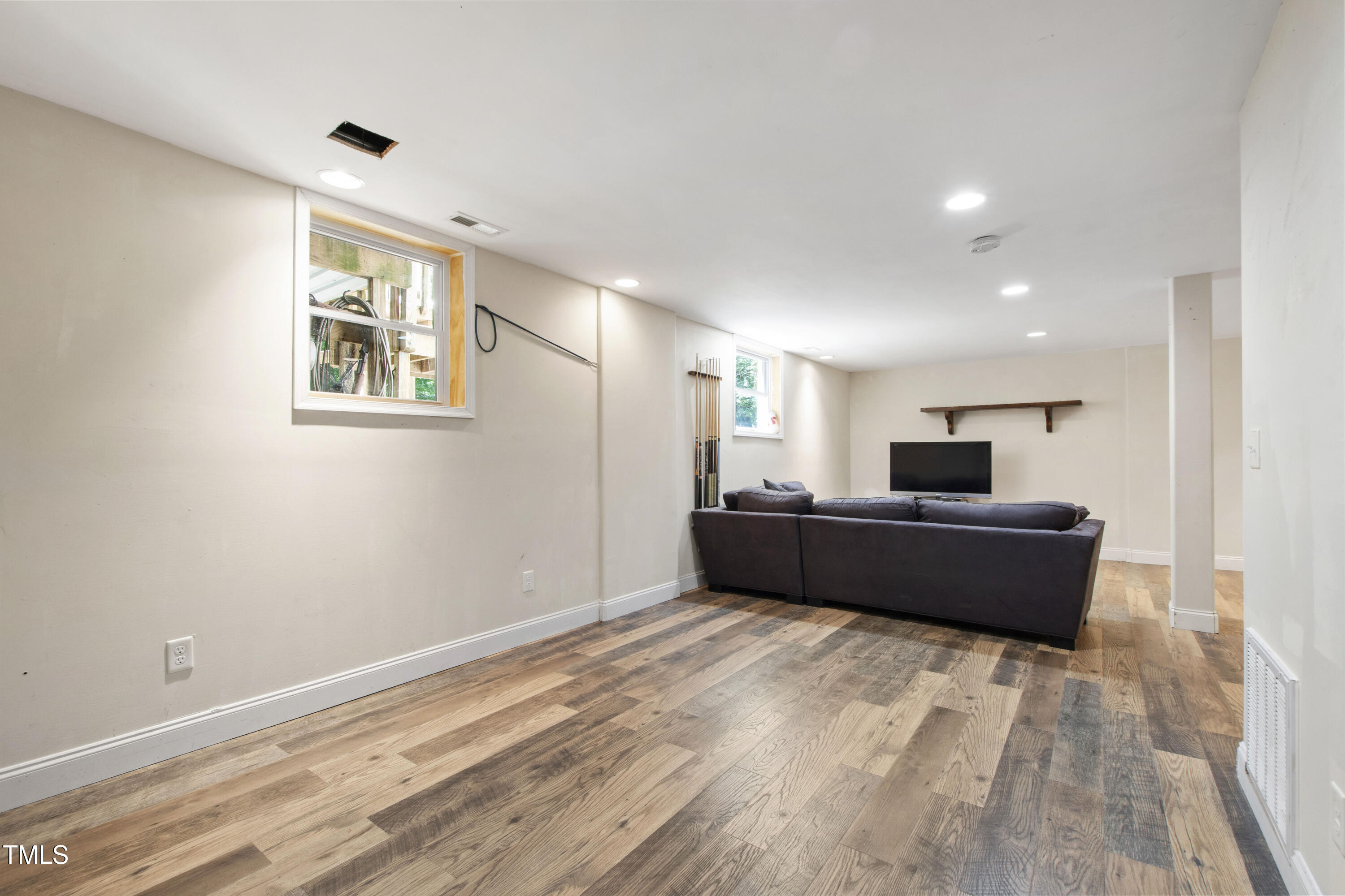 1005 Temple Street