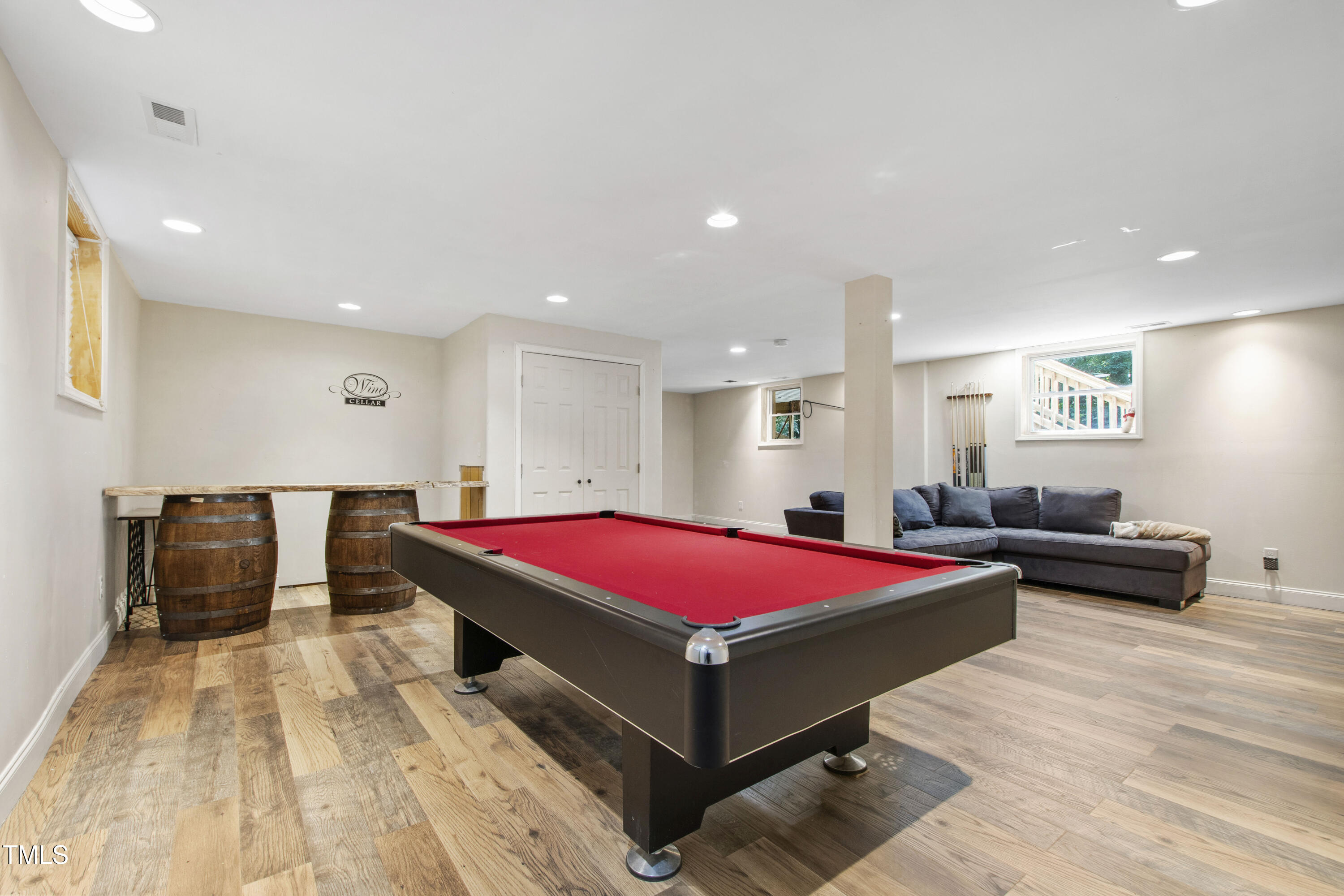 1005 Temple Street