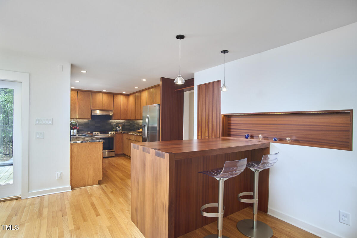 3910 Somerset Drive