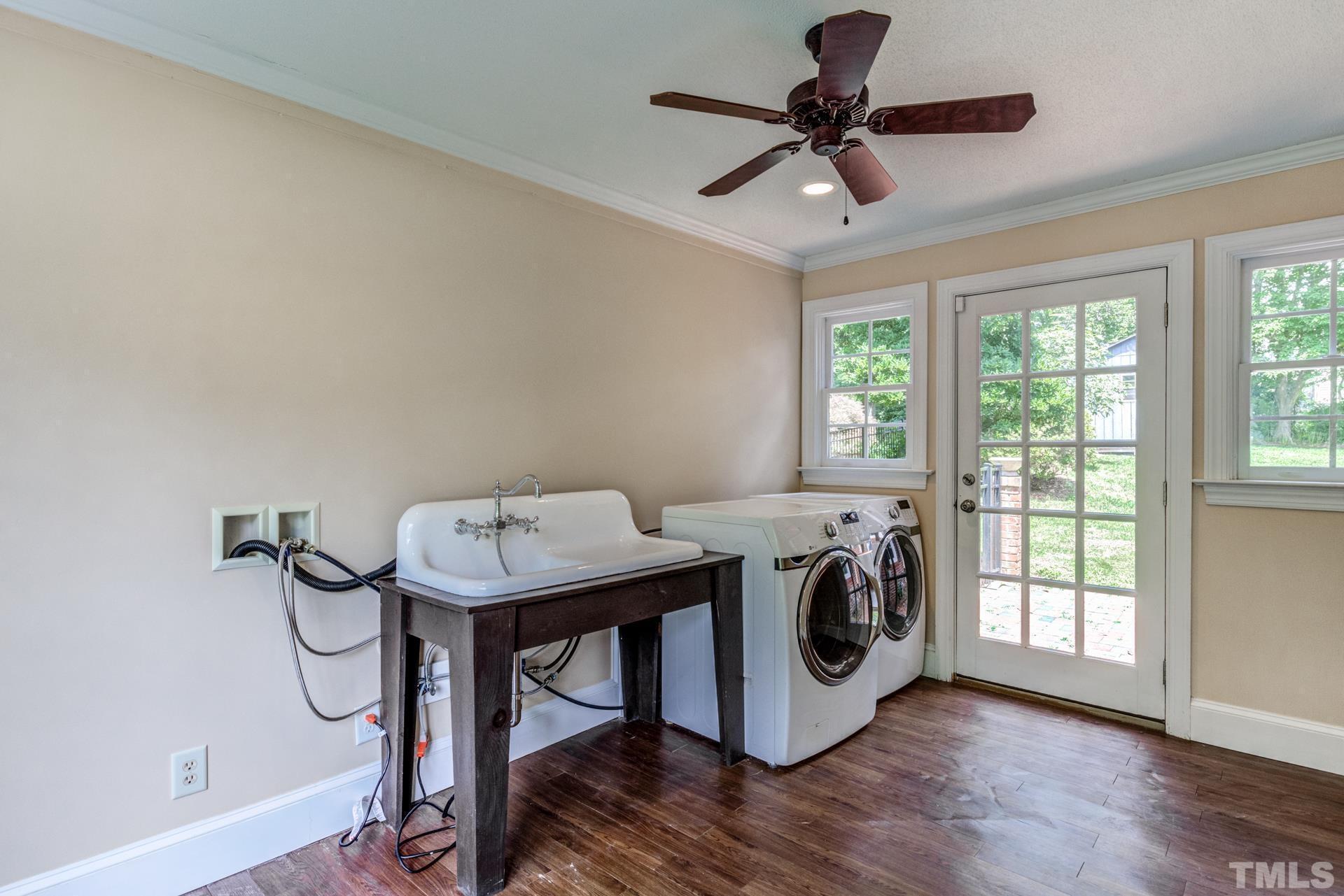 1216 Duplin Road
