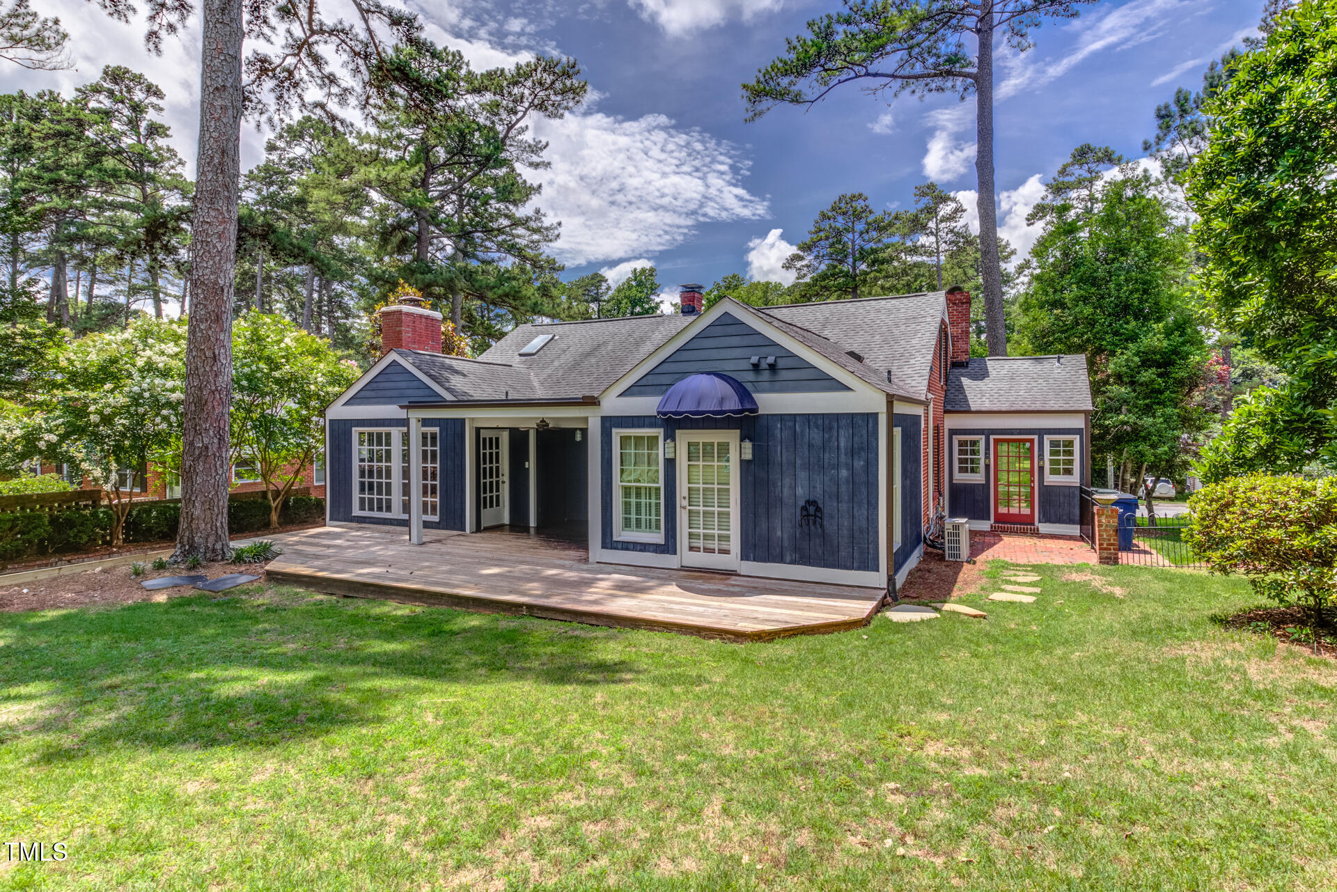 1216 Duplin Road