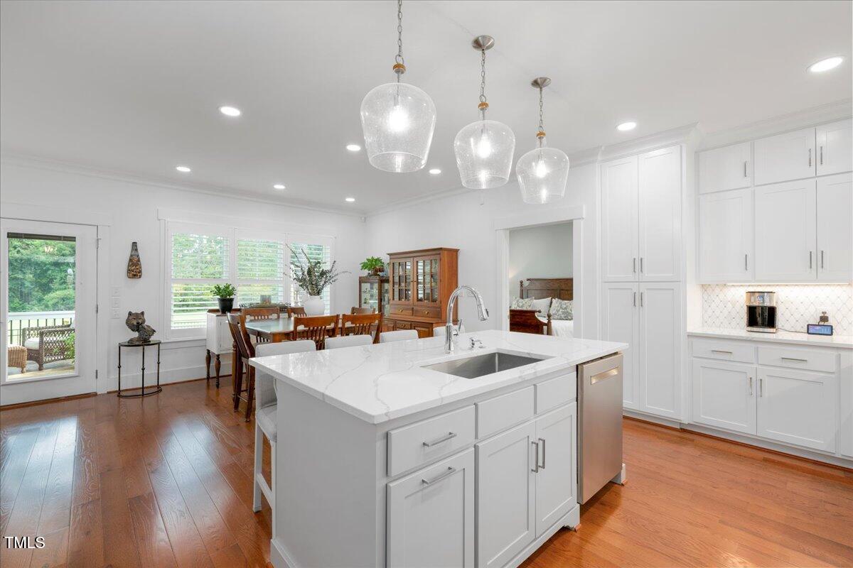 404 Eagle Court