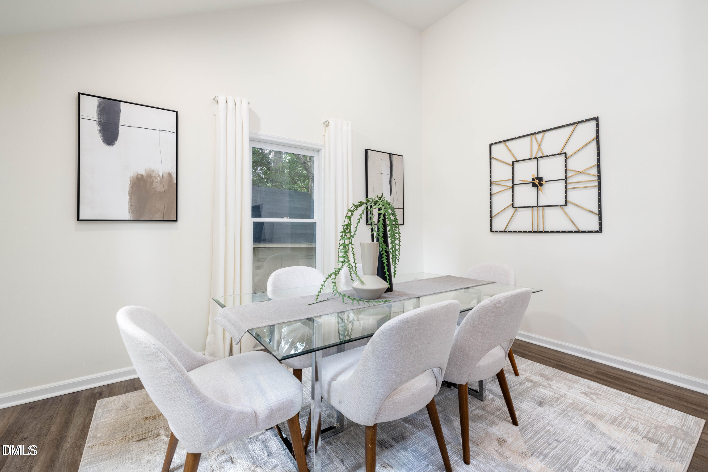 106 N N Trail Drive