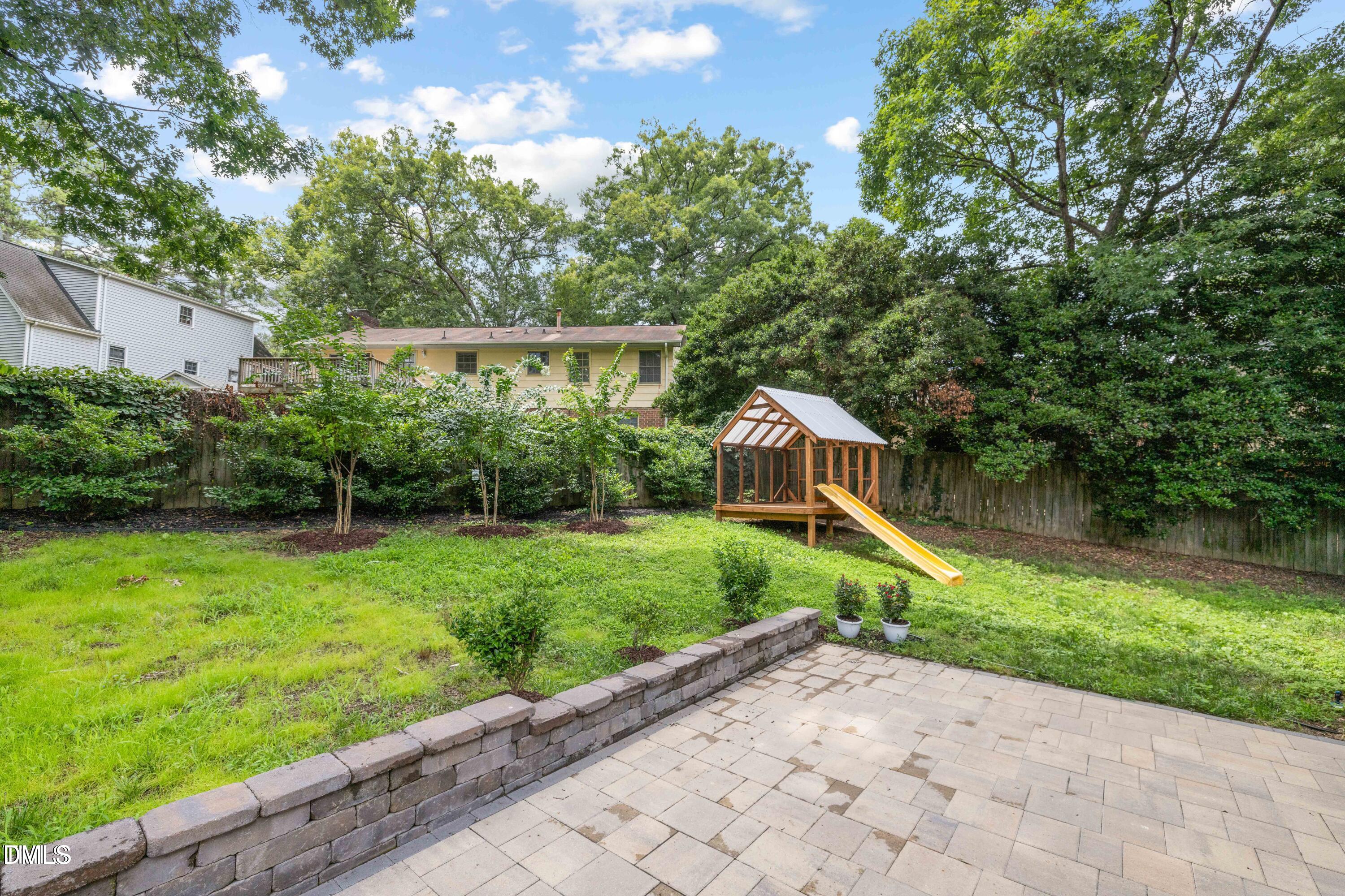 106 N N Trail Drive