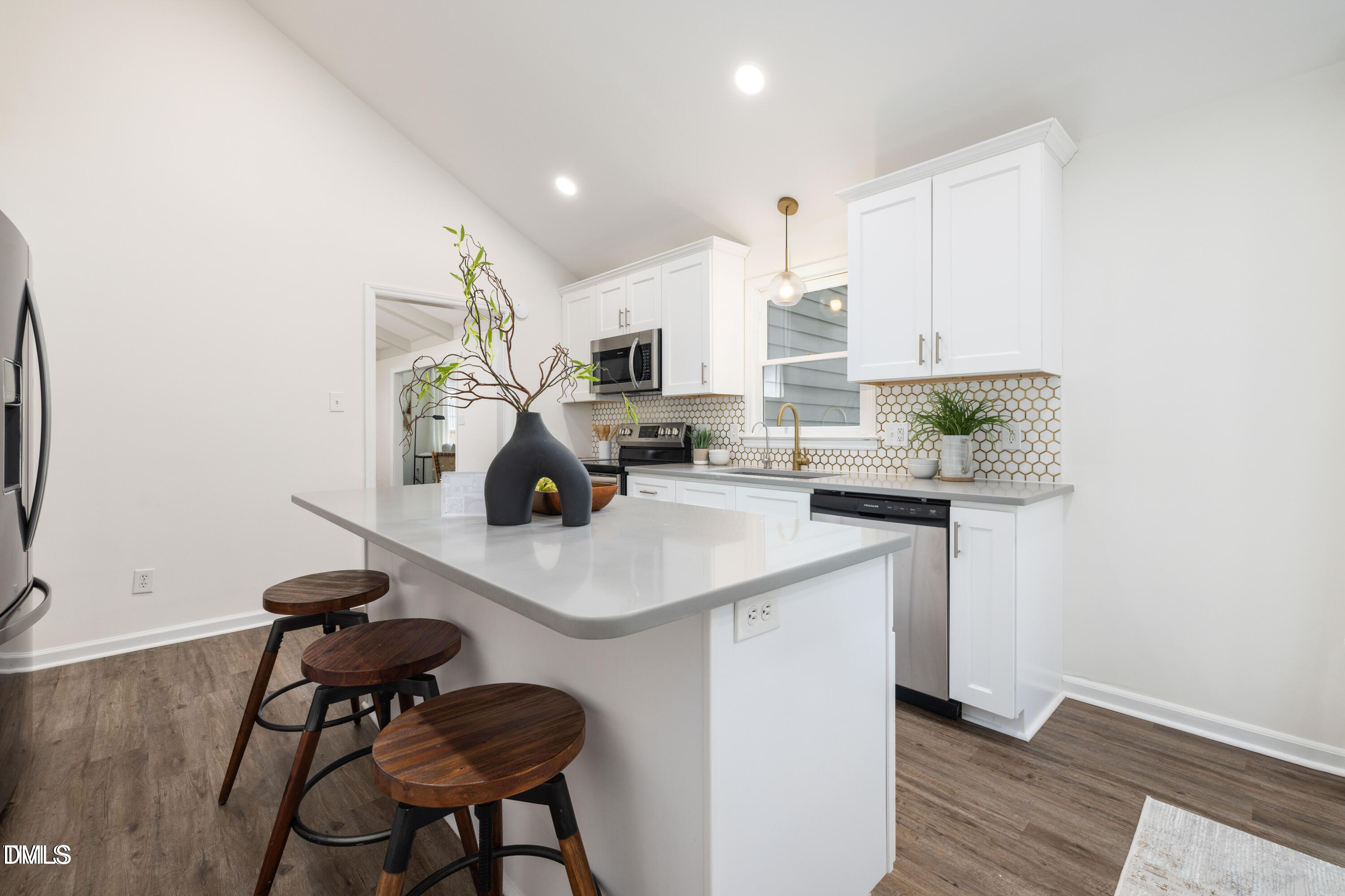 106 N N Trail Drive