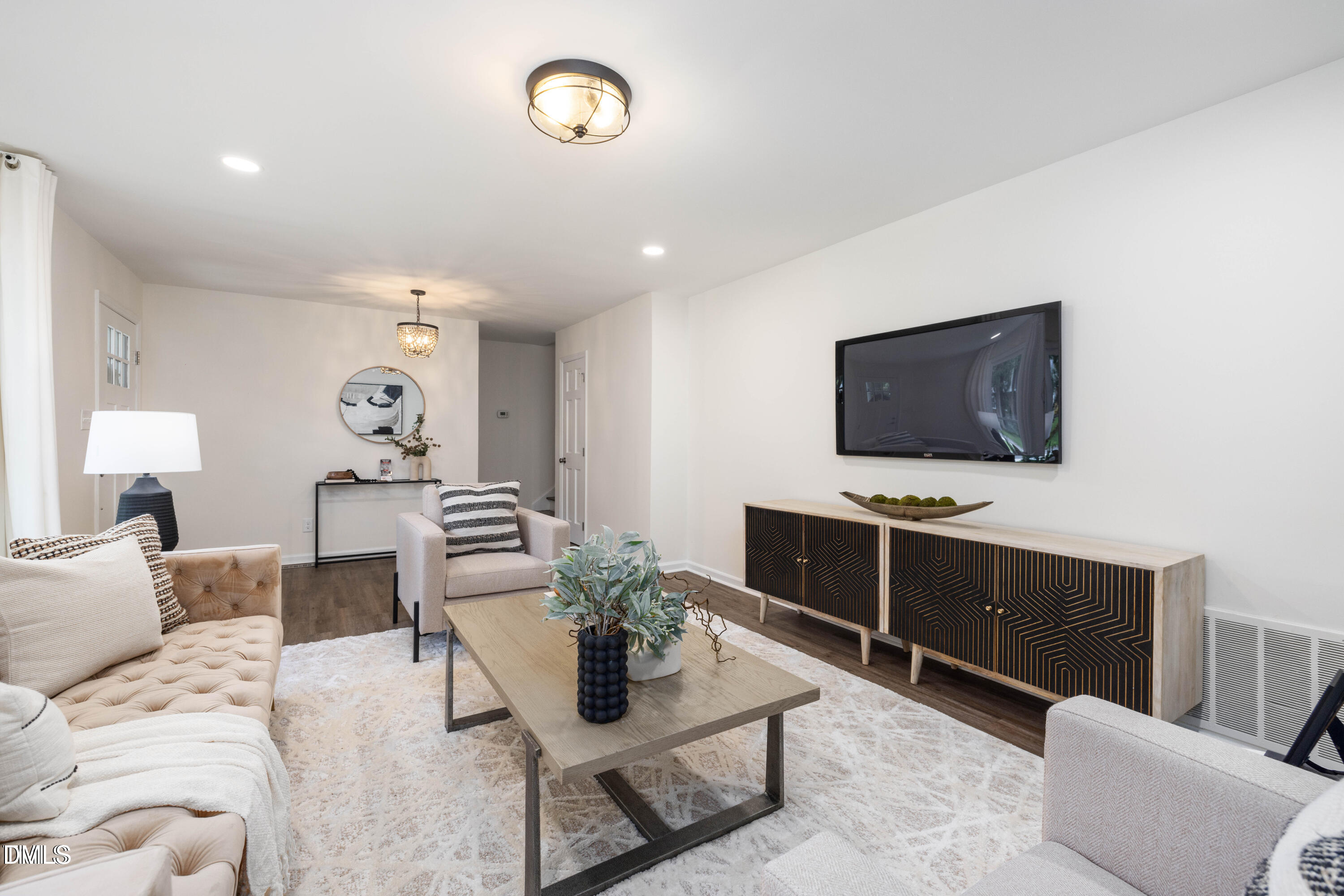 106 N N Trail Drive