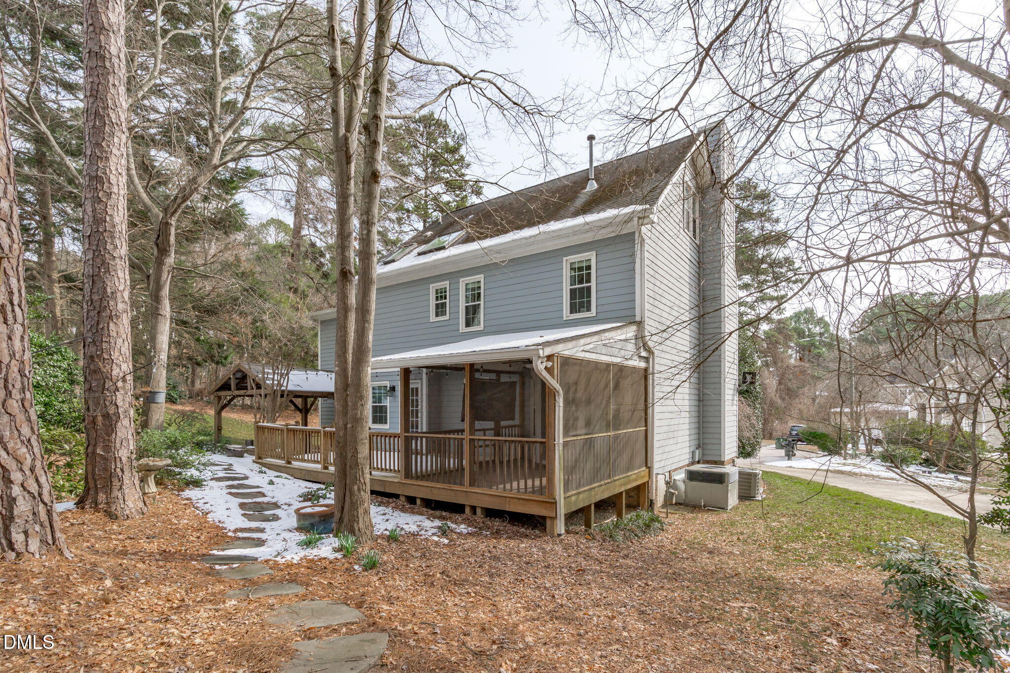3004 Windberry Street
