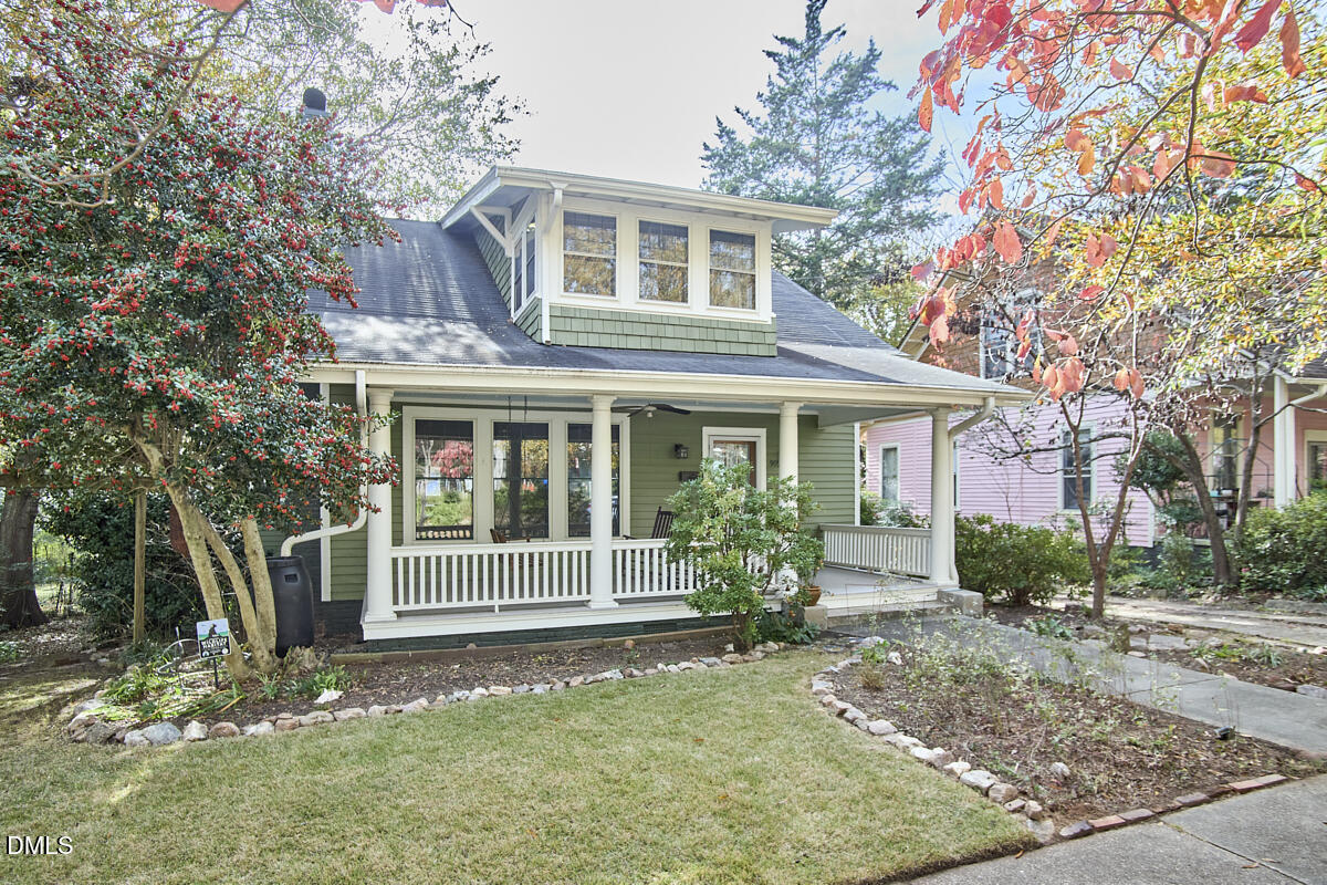 909 W Lenoir Street