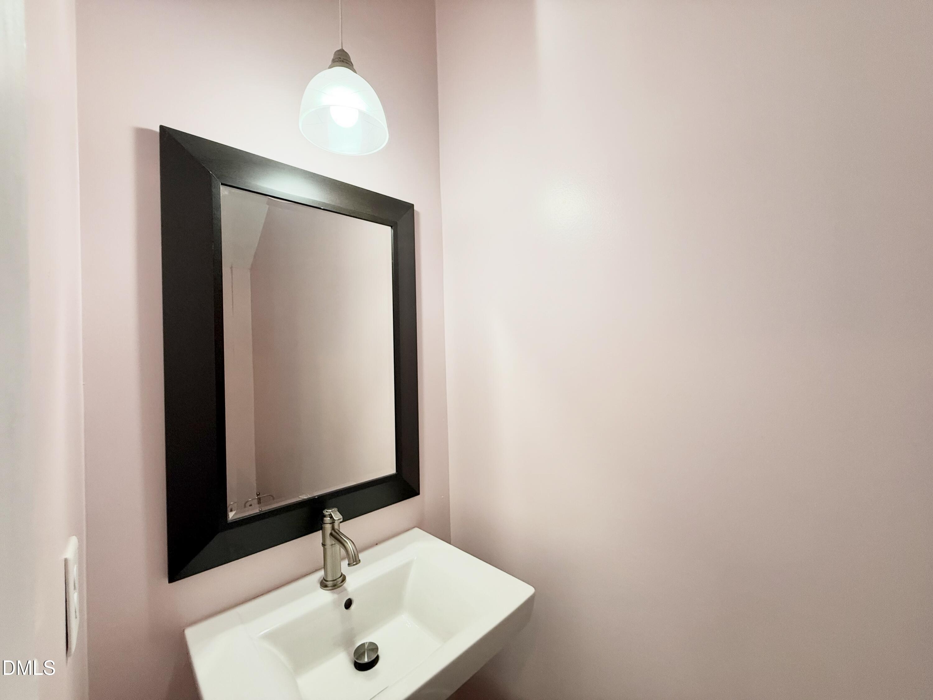 1401 Freshwater Court