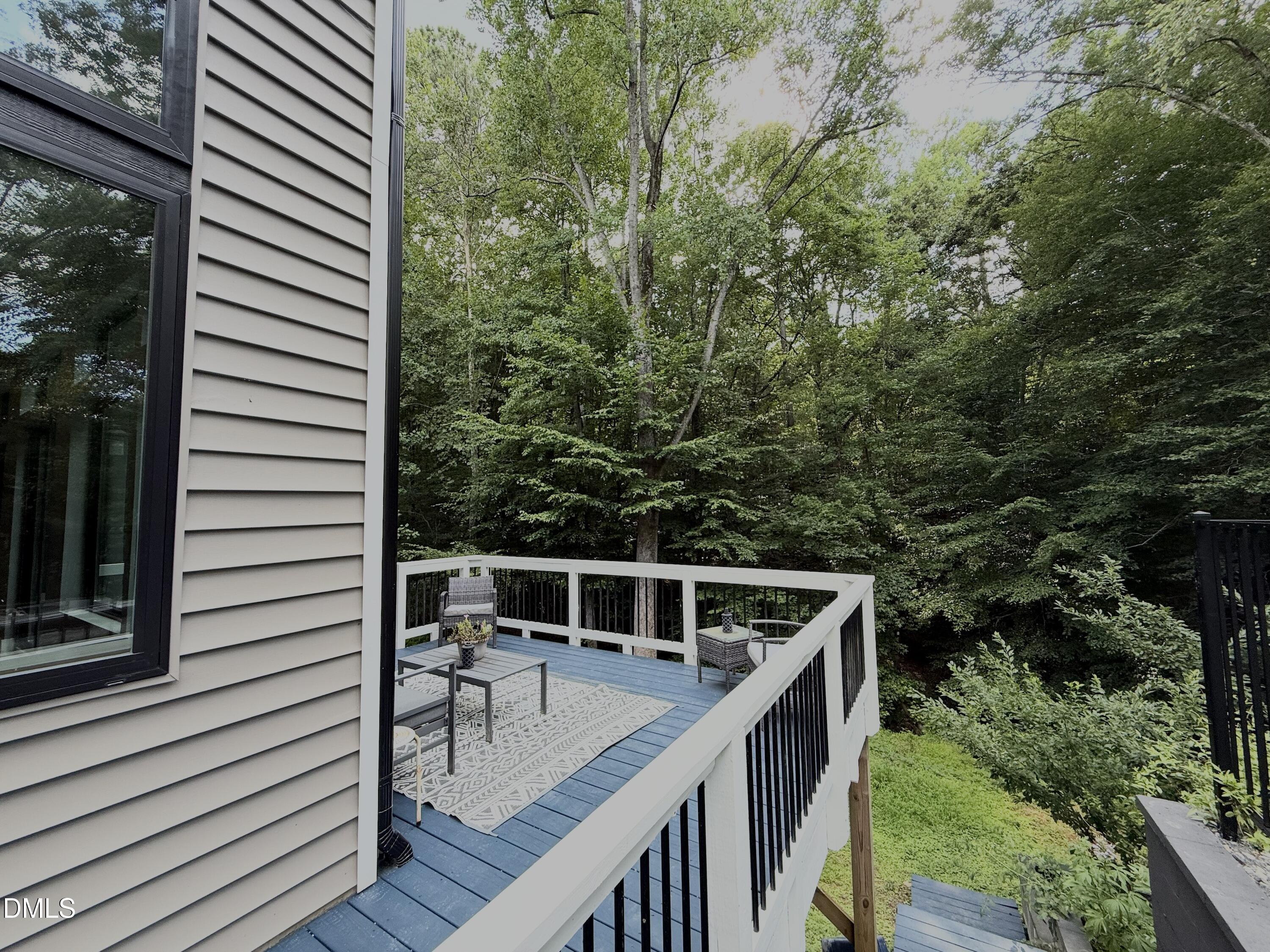 1401 Freshwater Court