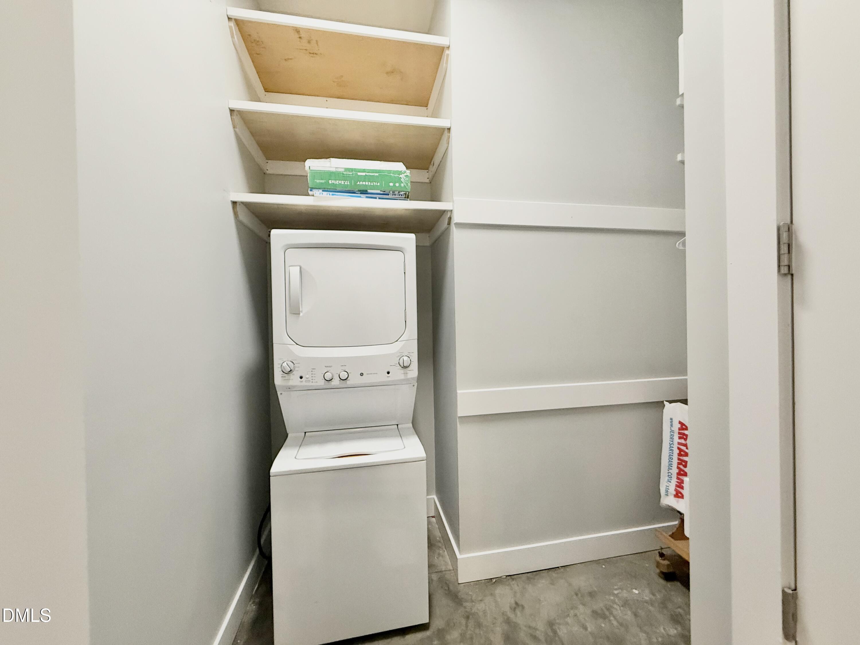 1401 Freshwater Court