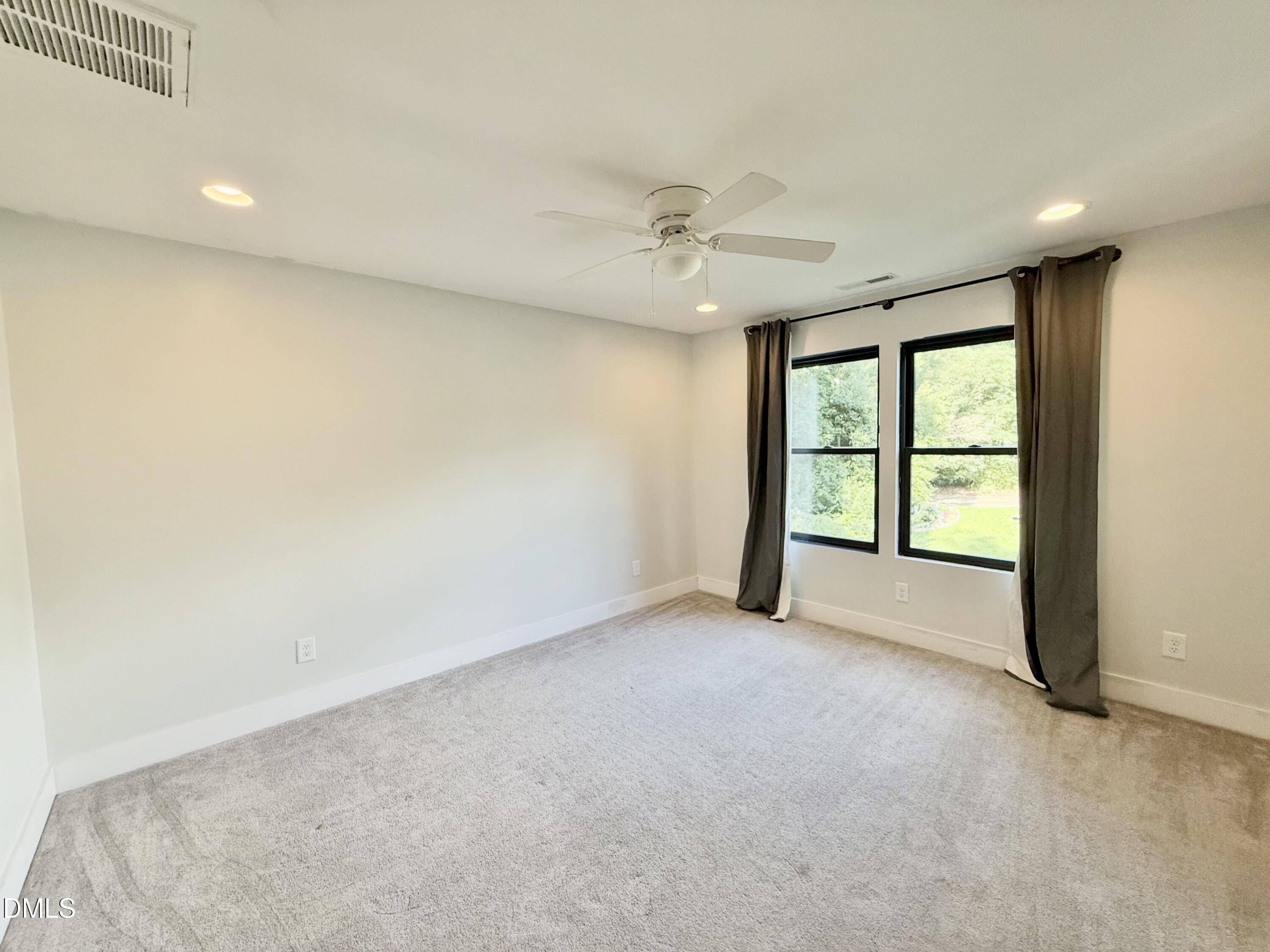 1401 Freshwater Court