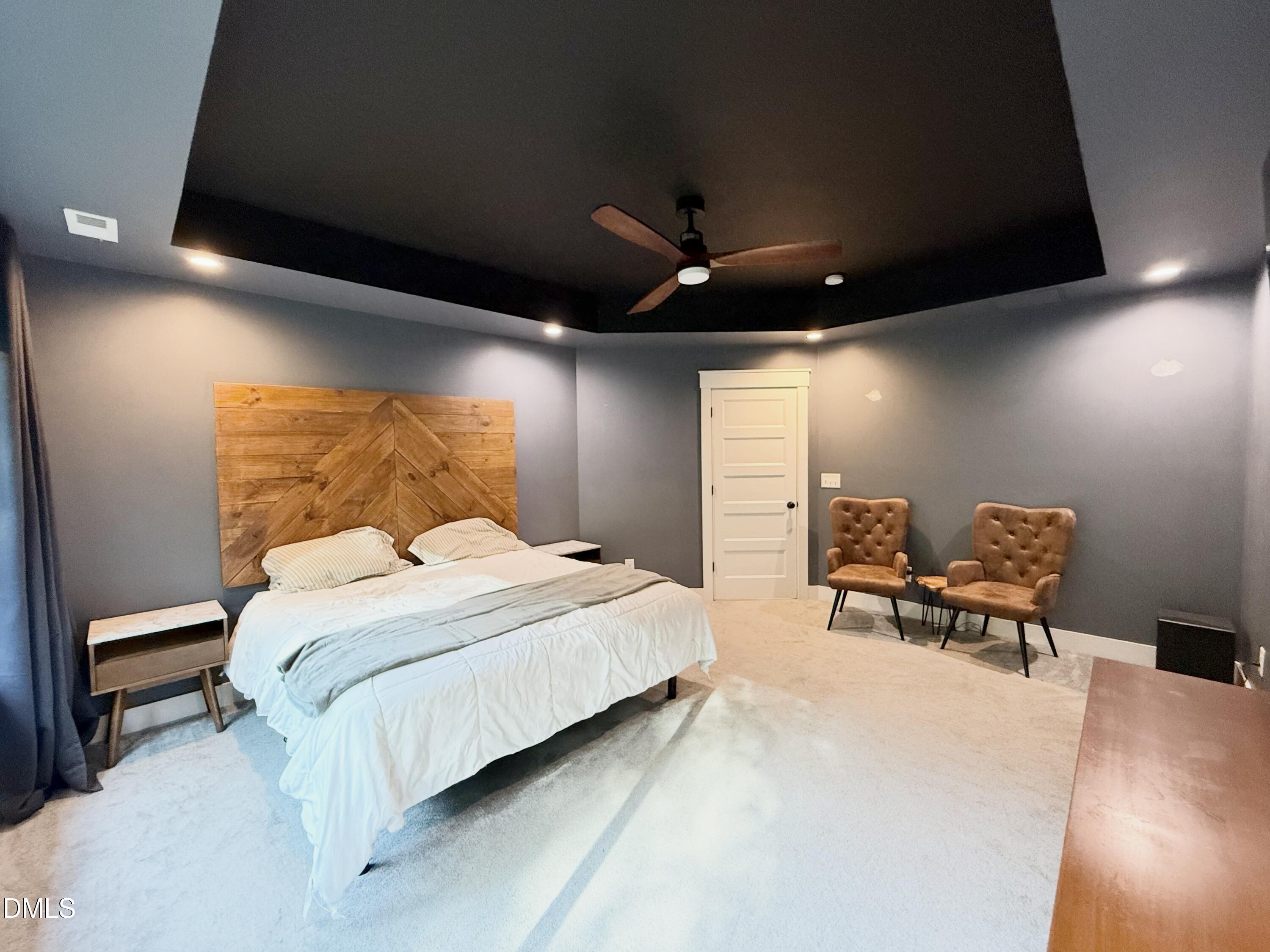 1401 Freshwater Court