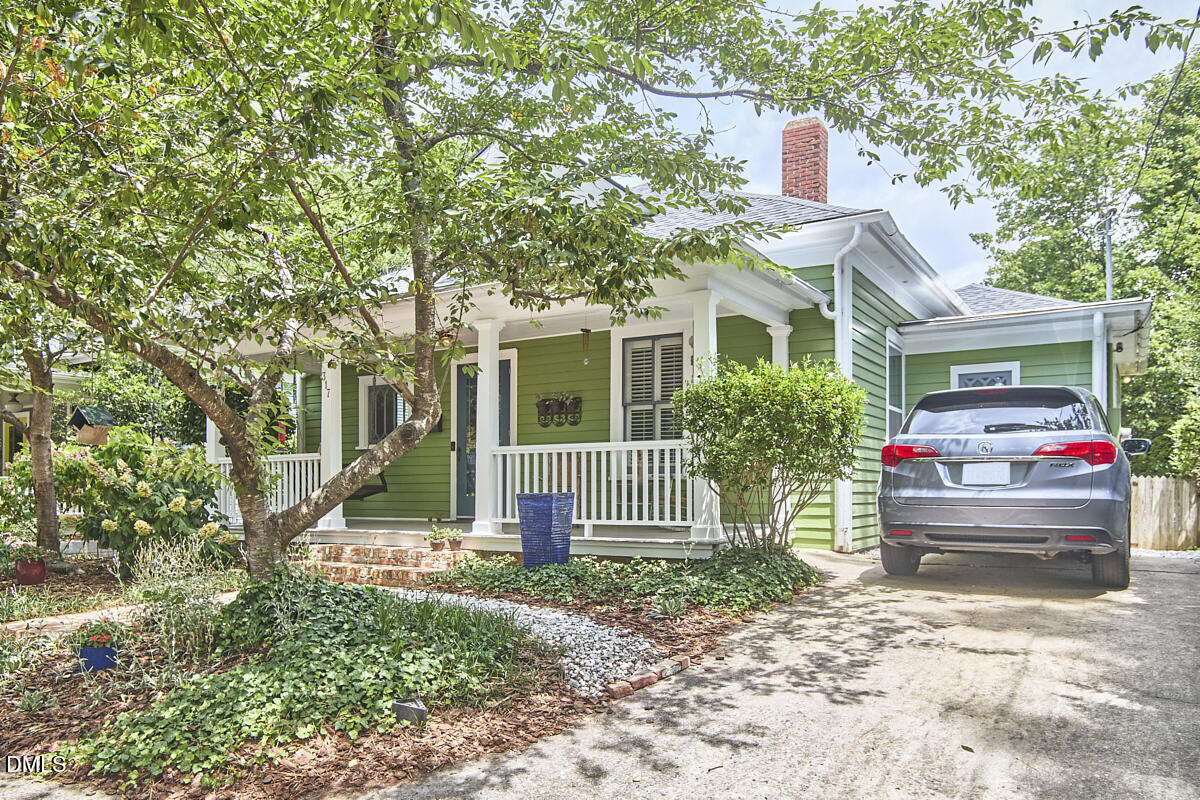 317 Pell Street