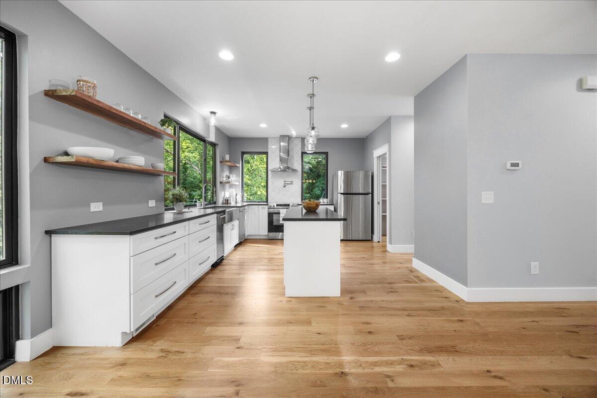 1401 Freshwater Court