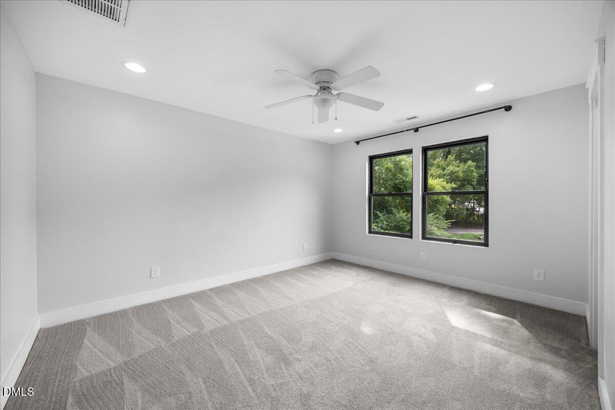 1401 Freshwater Court