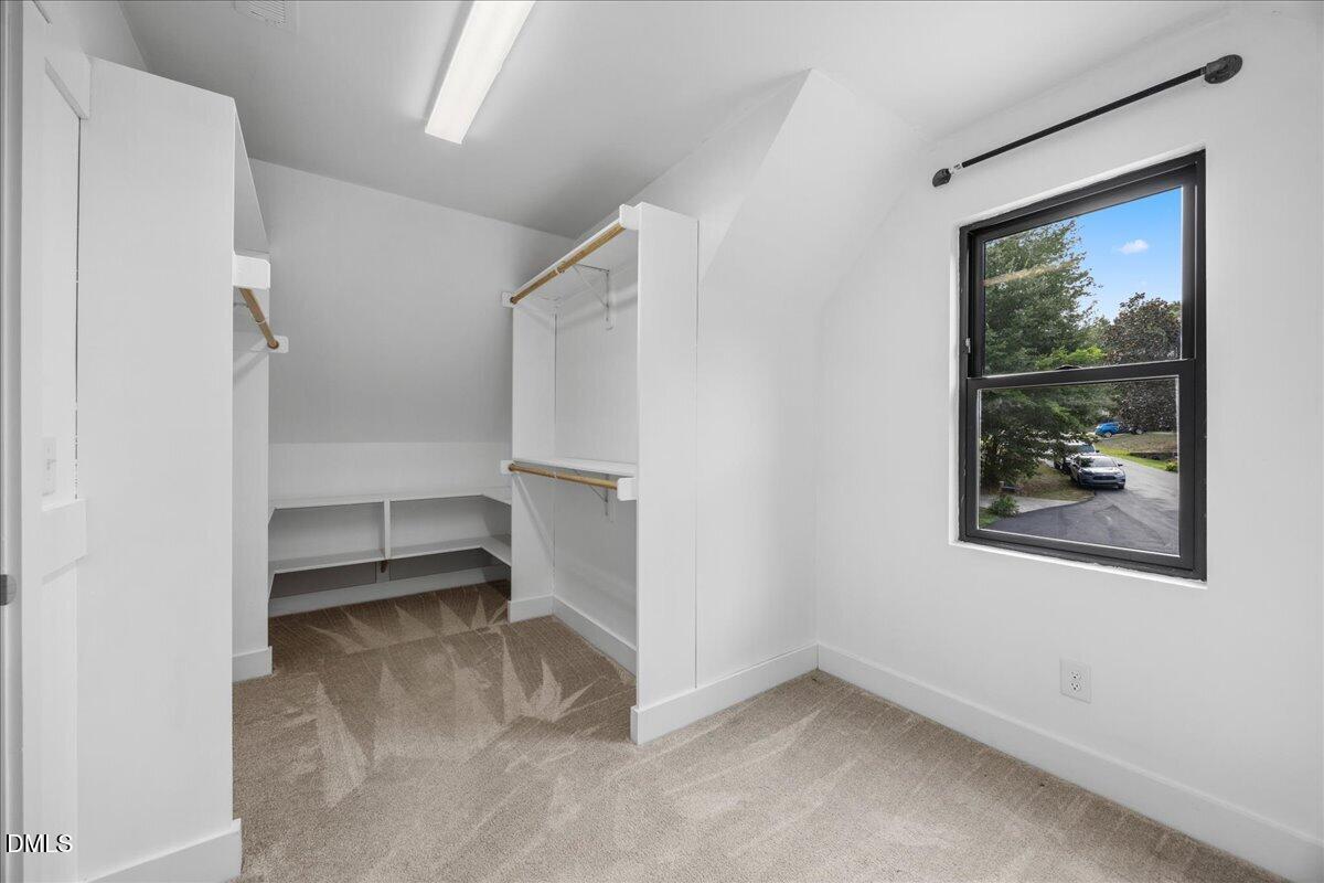 1401 Freshwater Court