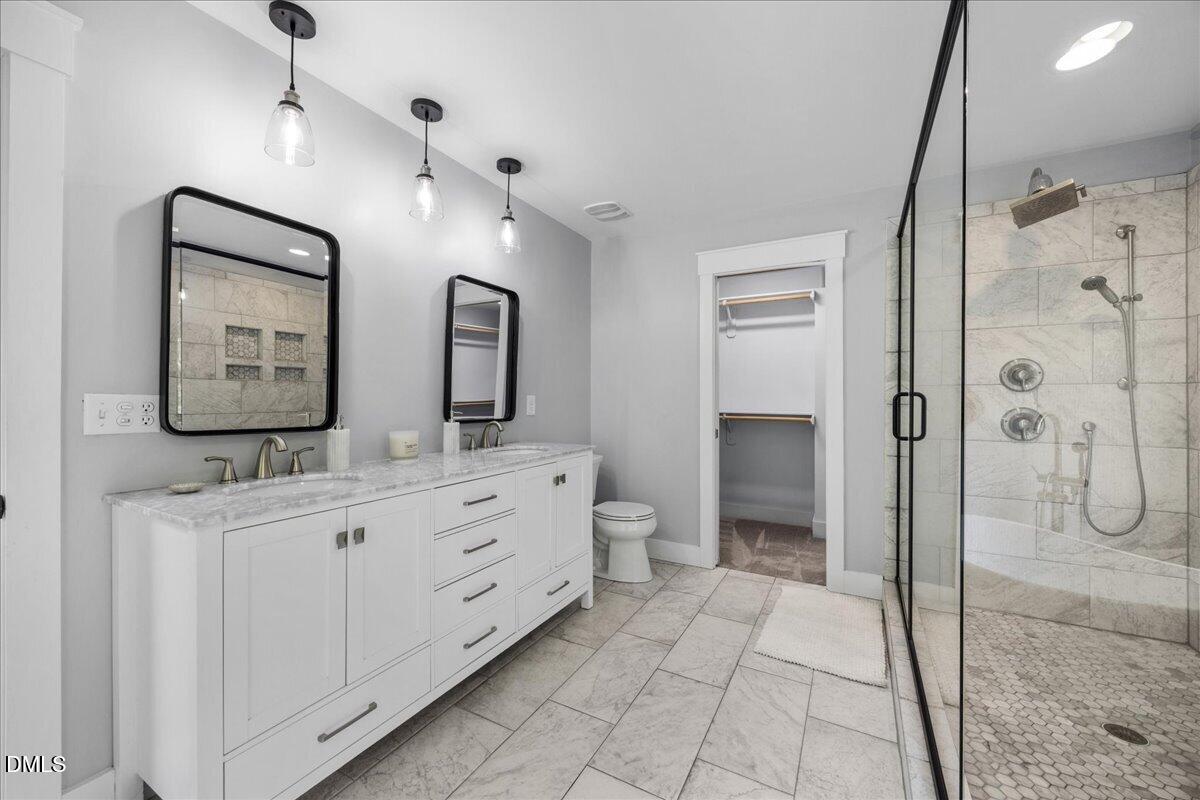 1401 Freshwater Court