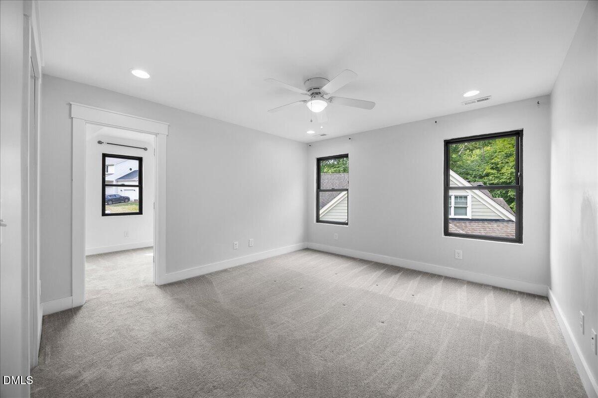 1401 Freshwater Court