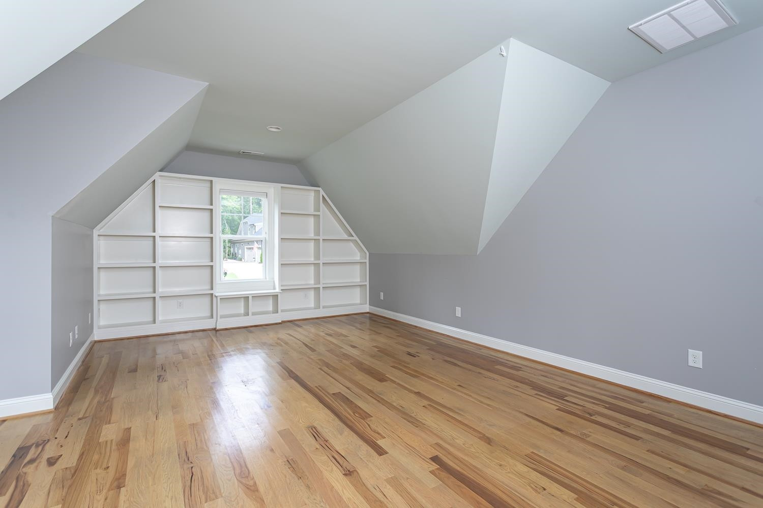 1220 Rogers Farm Road