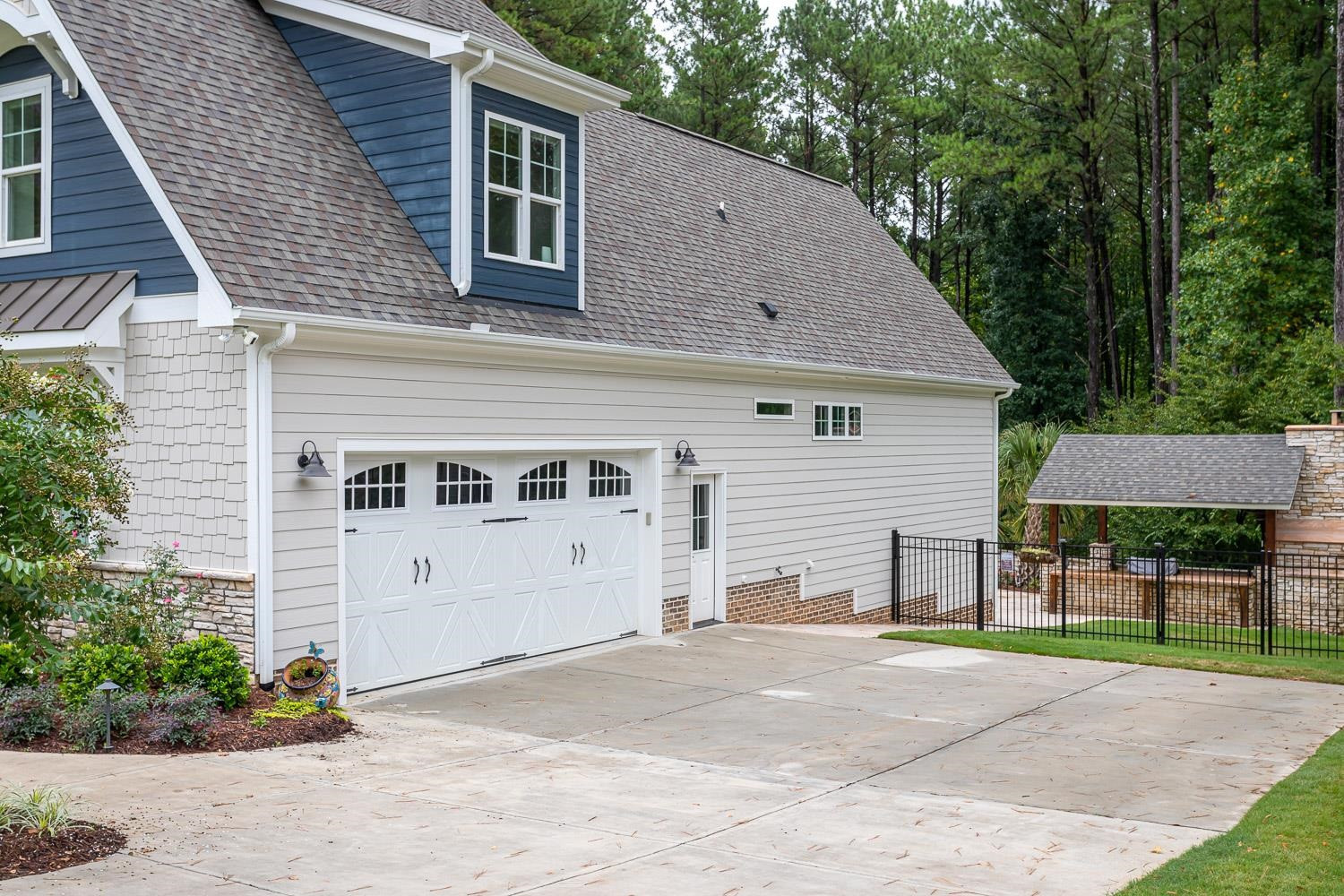 1220 Rogers Farm Road
