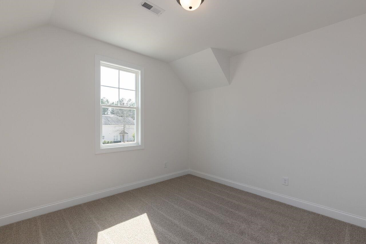 225 Southerby Bluffs Court