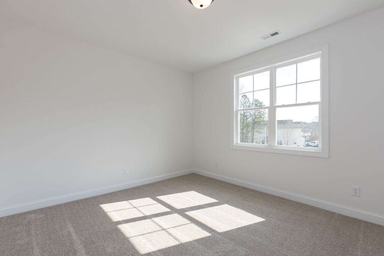225 Southerby Bluffs Court
