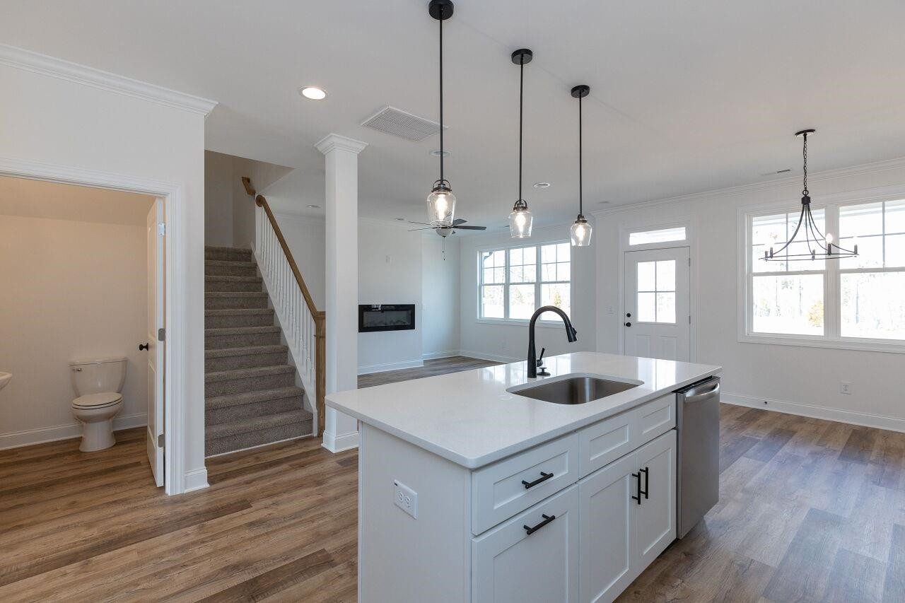 225 Southerby Bluffs Court