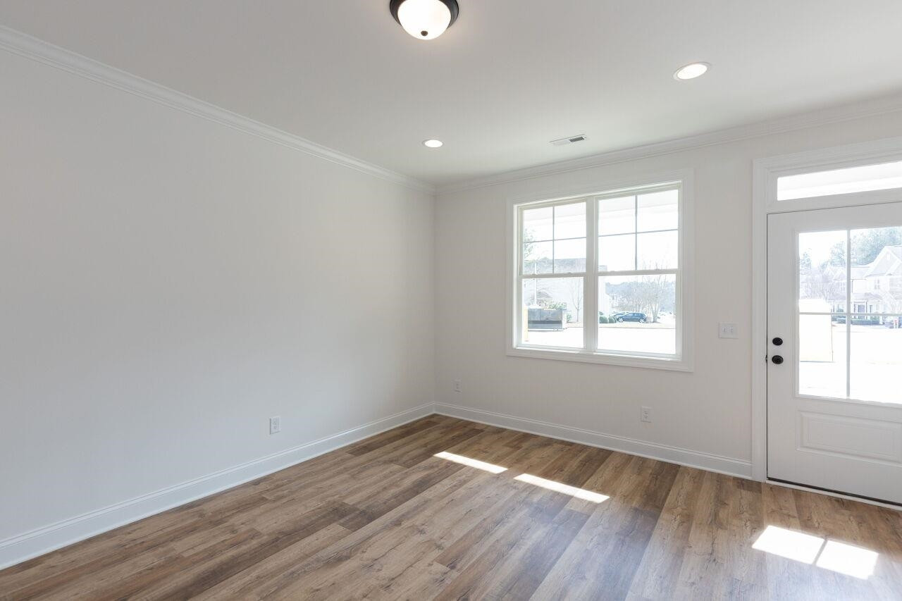 225 Southerby Bluffs Court