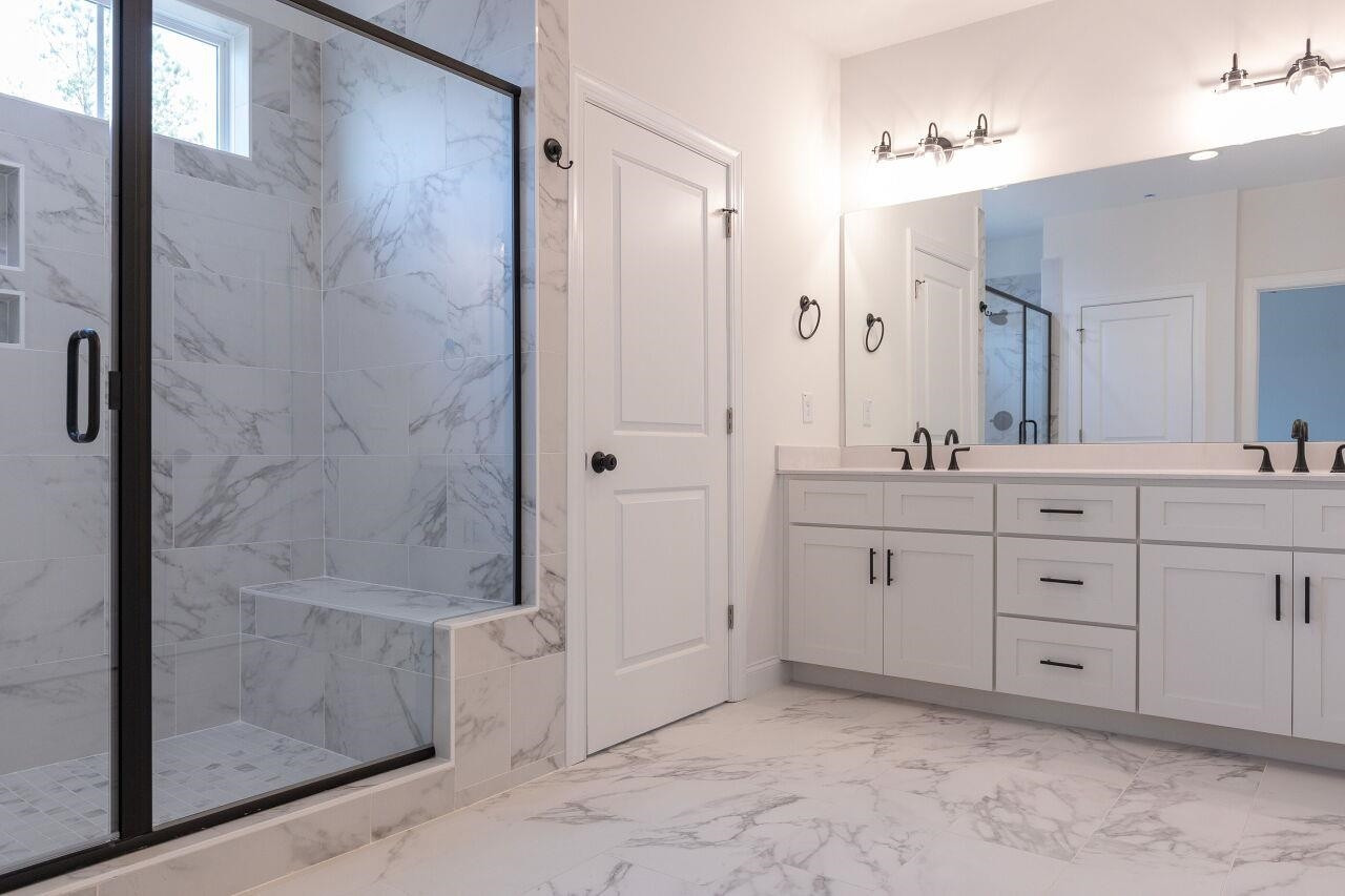 225 Southerby Bluffs Court