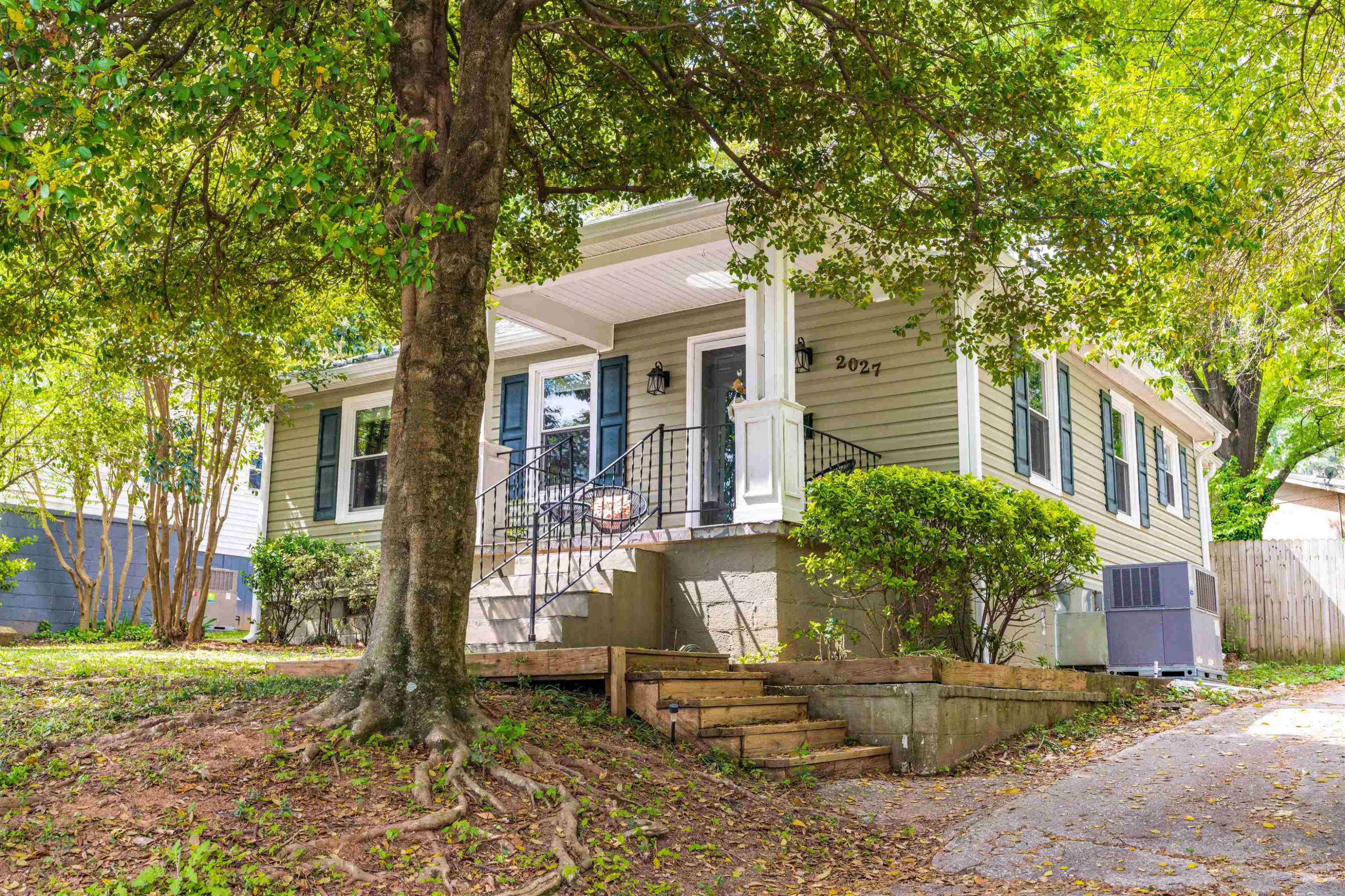 2027 Wake Forest Road