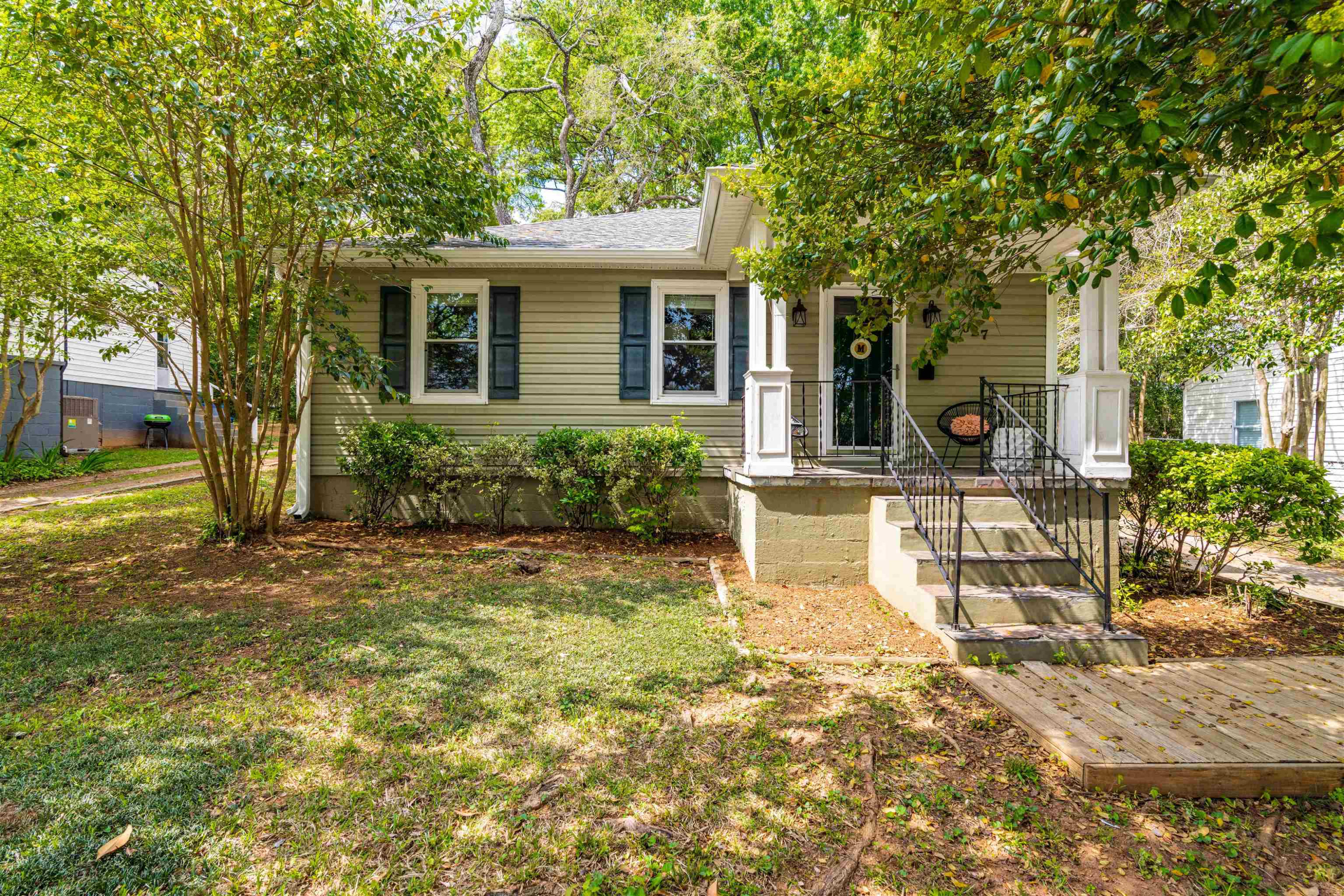 2027 Wake Forest Road