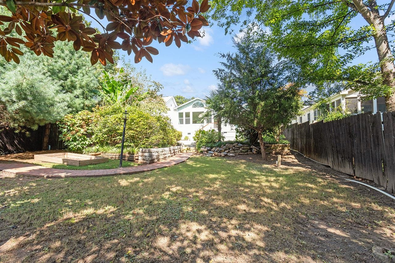 614 E Franklin Street