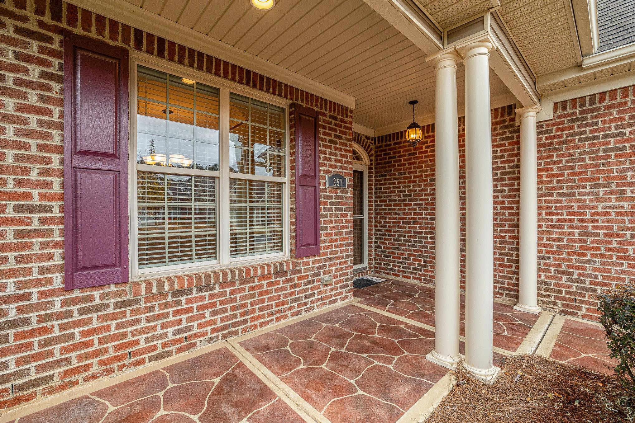 257 Shady Hollow Lane