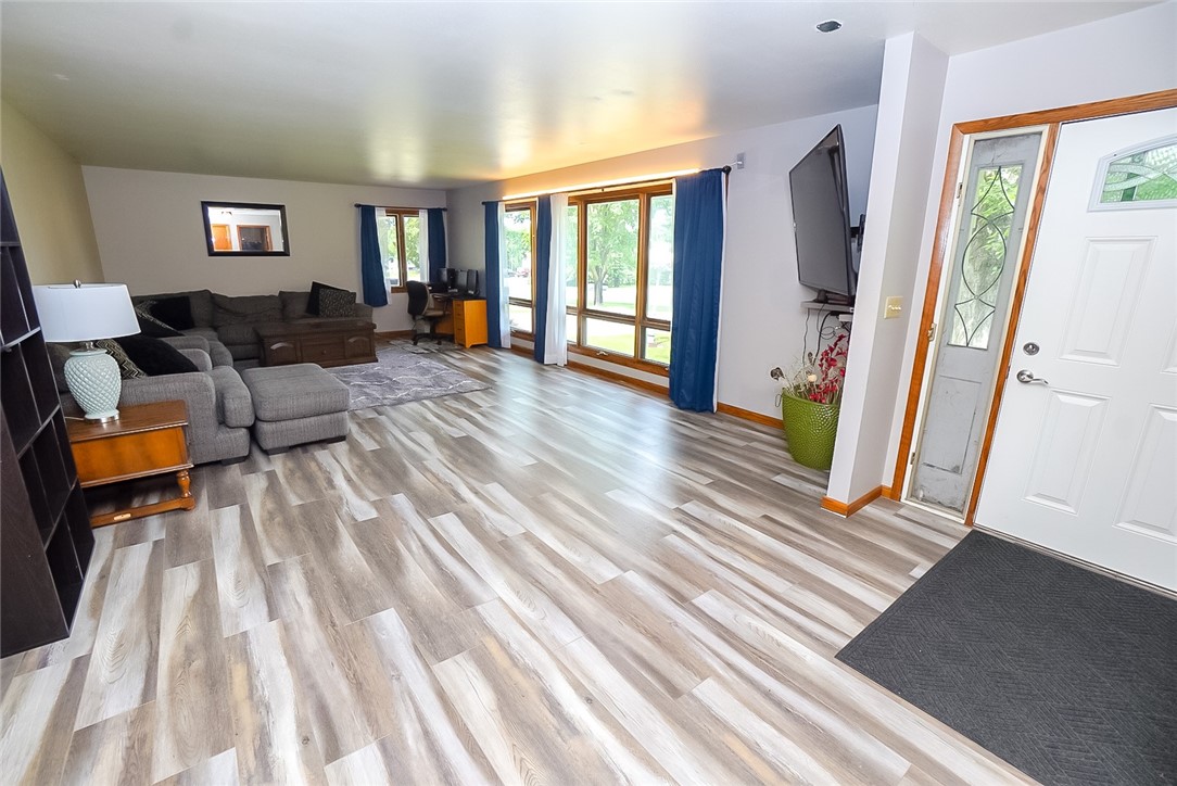 S10464 County Road Hh I