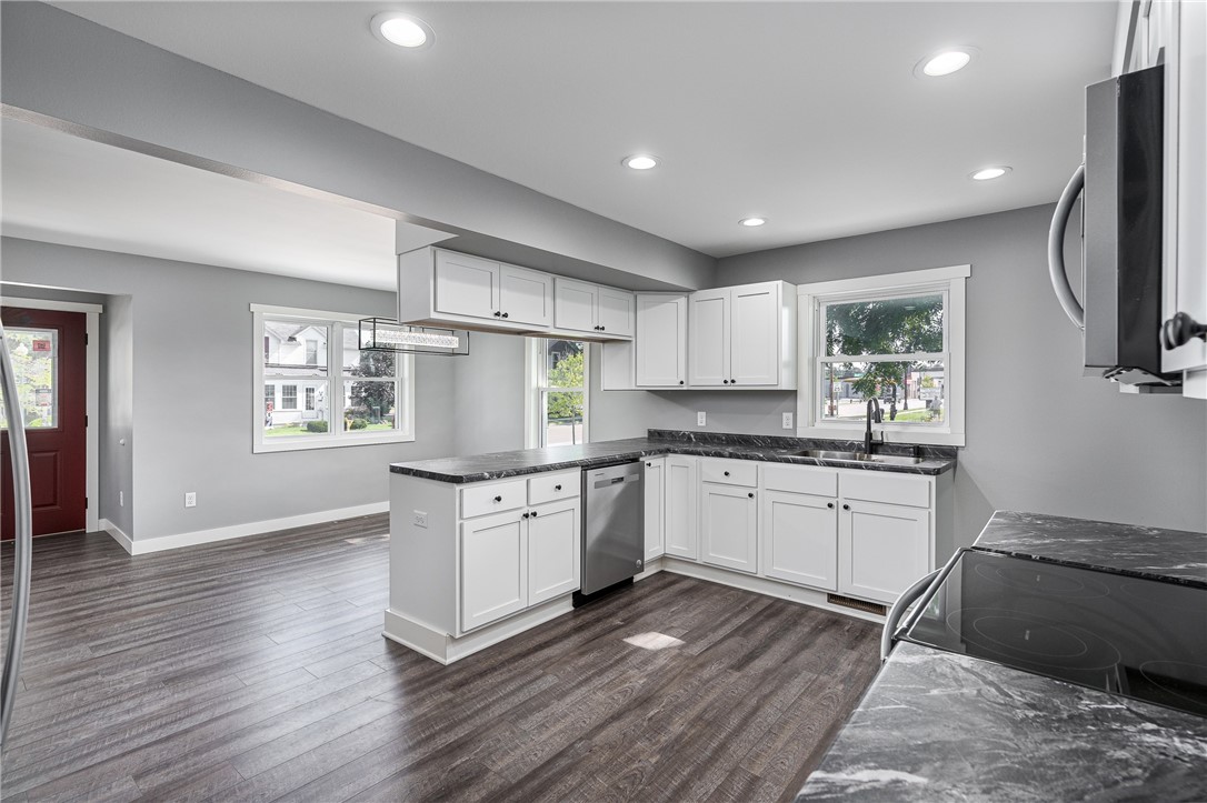 312 W Lincoln Street