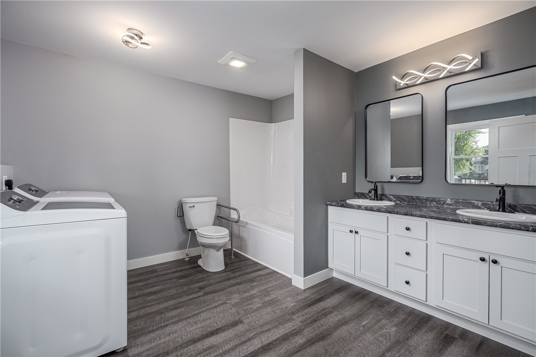 312 W Lincoln Street