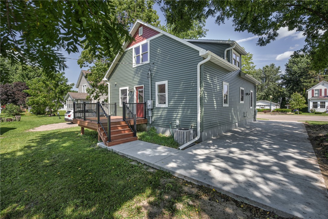 312 W Lincoln Street