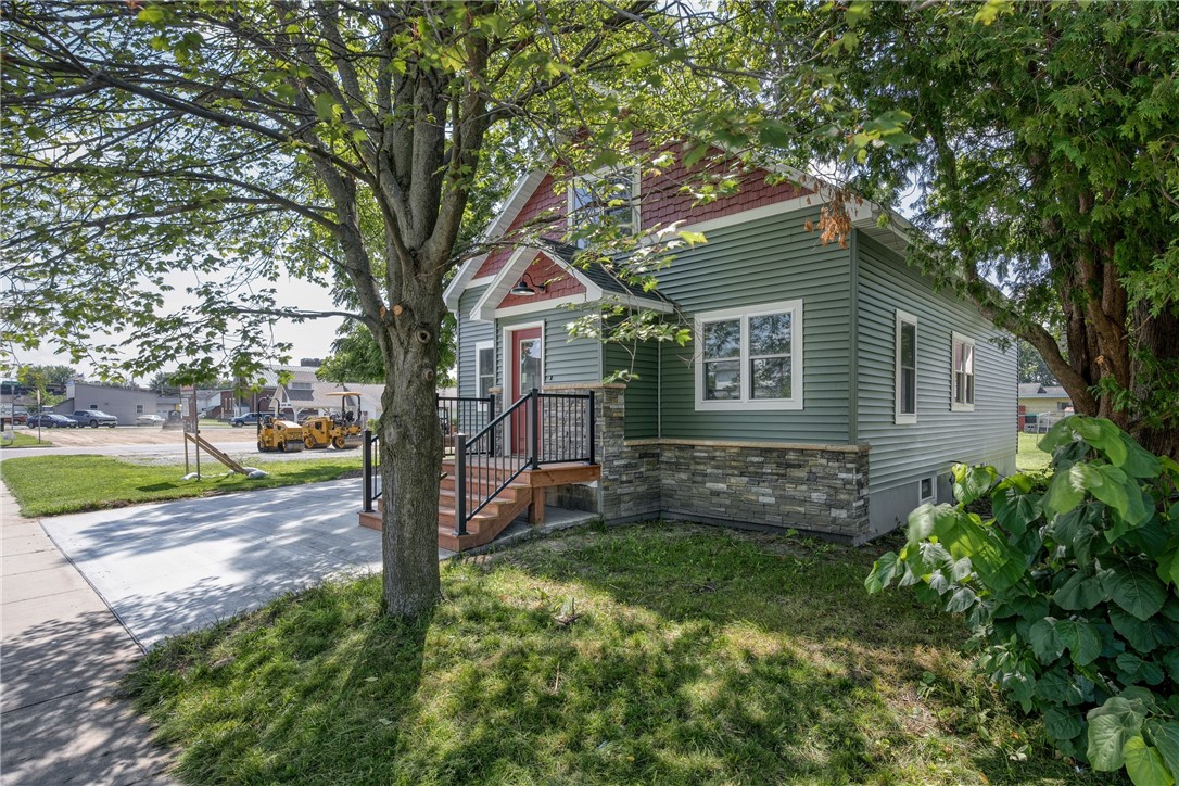 312 W Lincoln Street