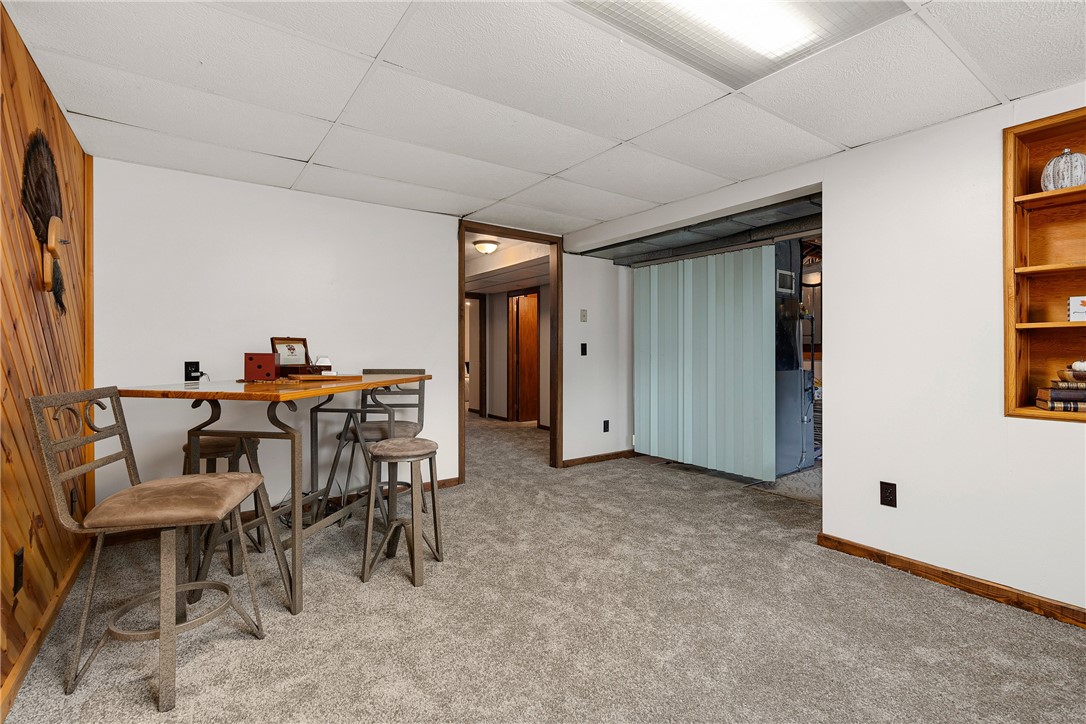 421 E Roosevelt Avenue