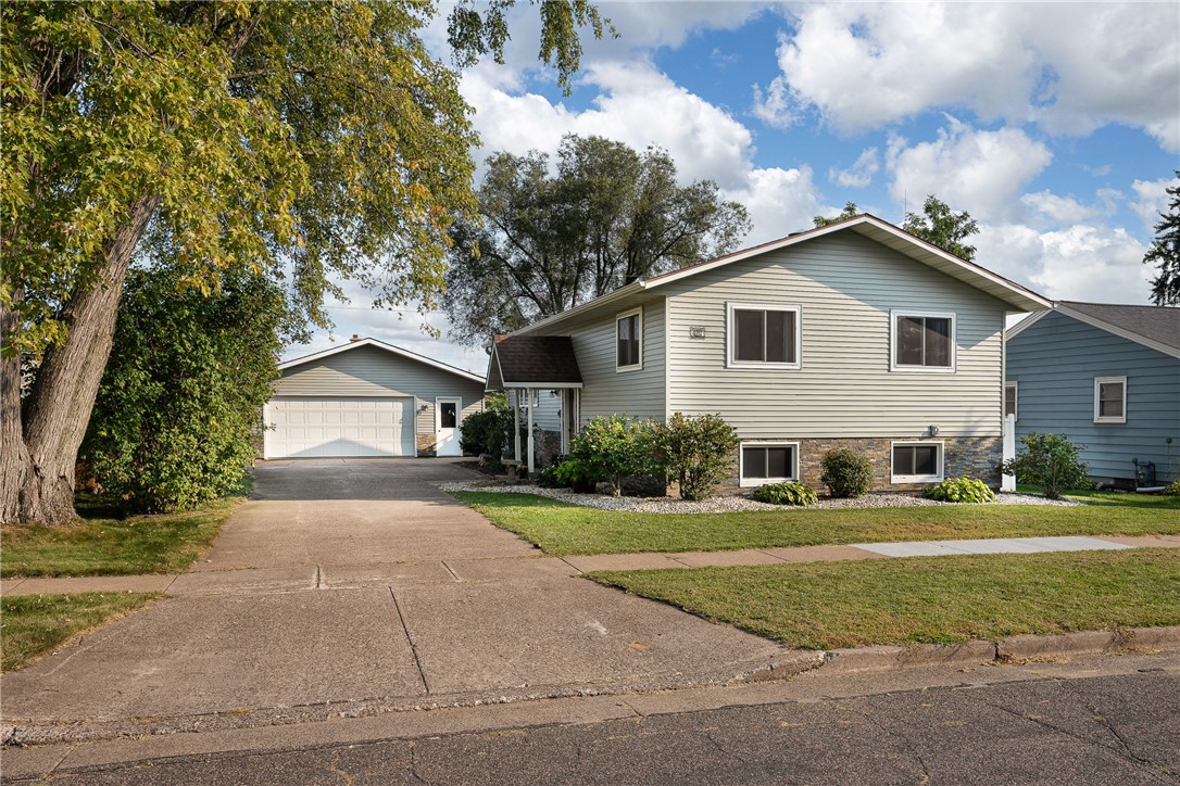 421 E Roosevelt Avenue