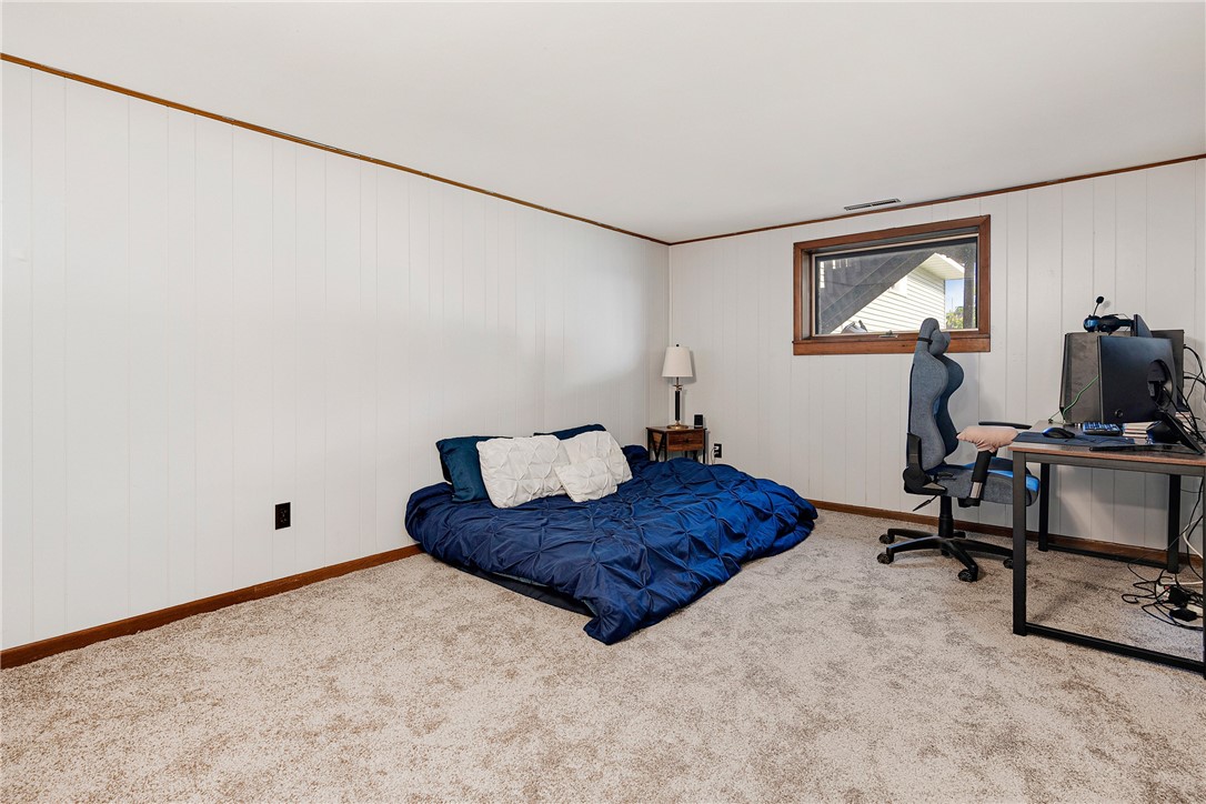 421 E Roosevelt Avenue