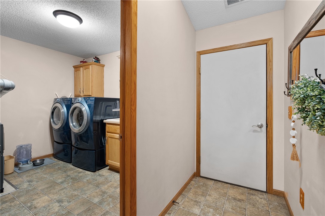 1230D E Orchard Beach Lane