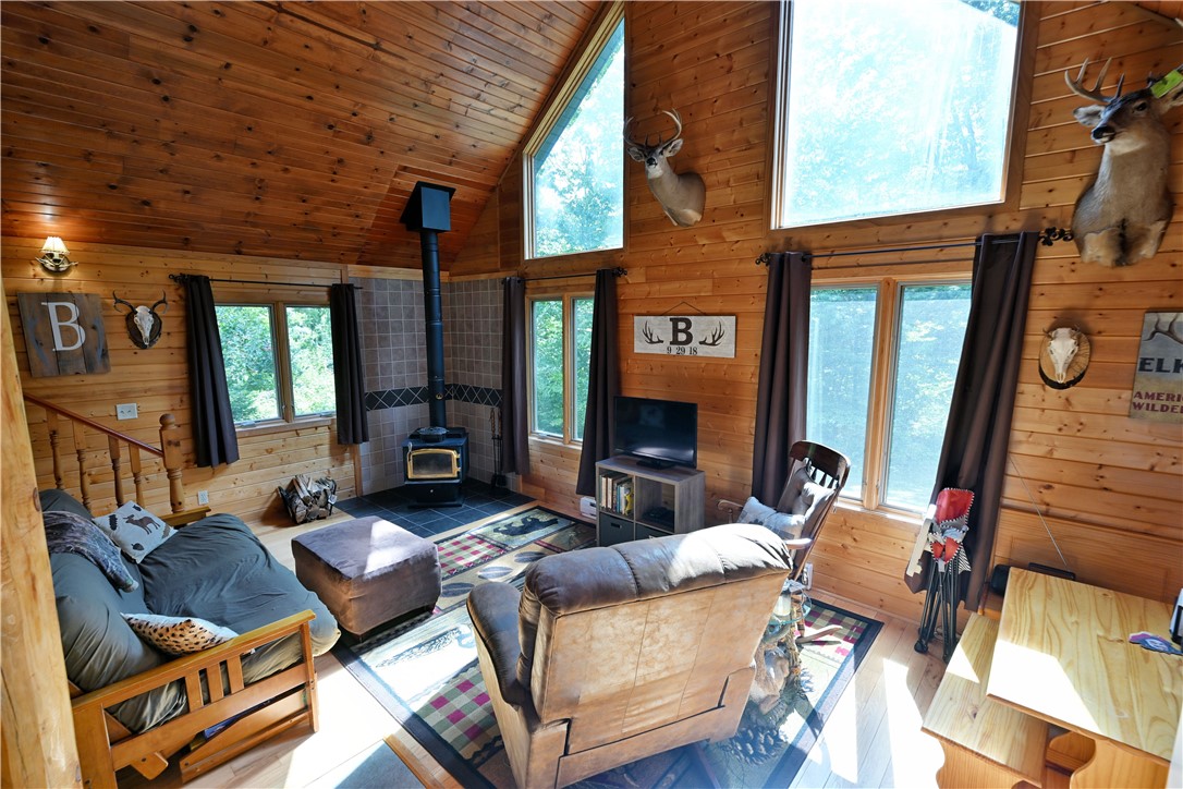 9379 N Chippewa Pines Way