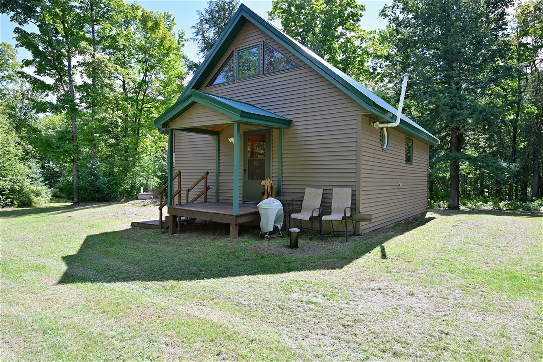 9379 N Chippewa Pines Way