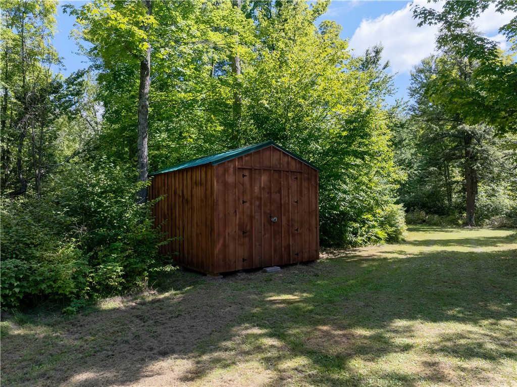 9379 N Chippewa Pines Way