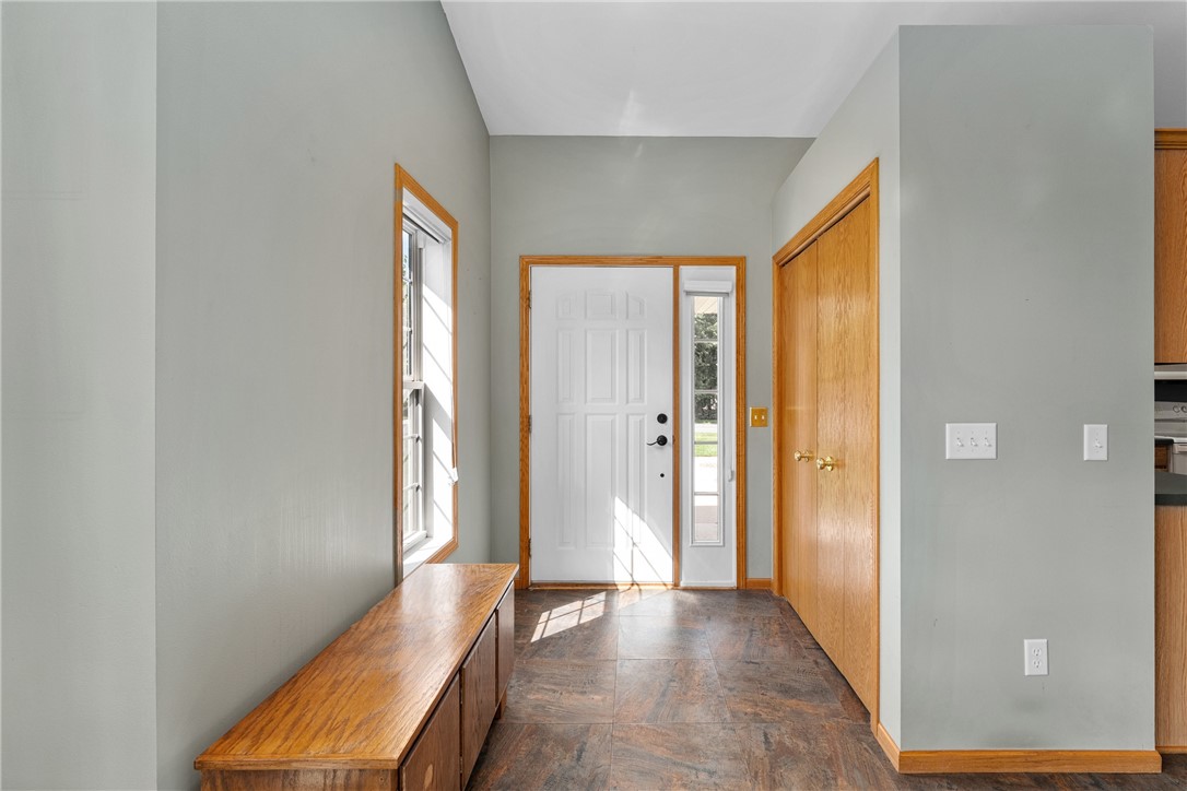 4221 E Hamilton Avenue 7