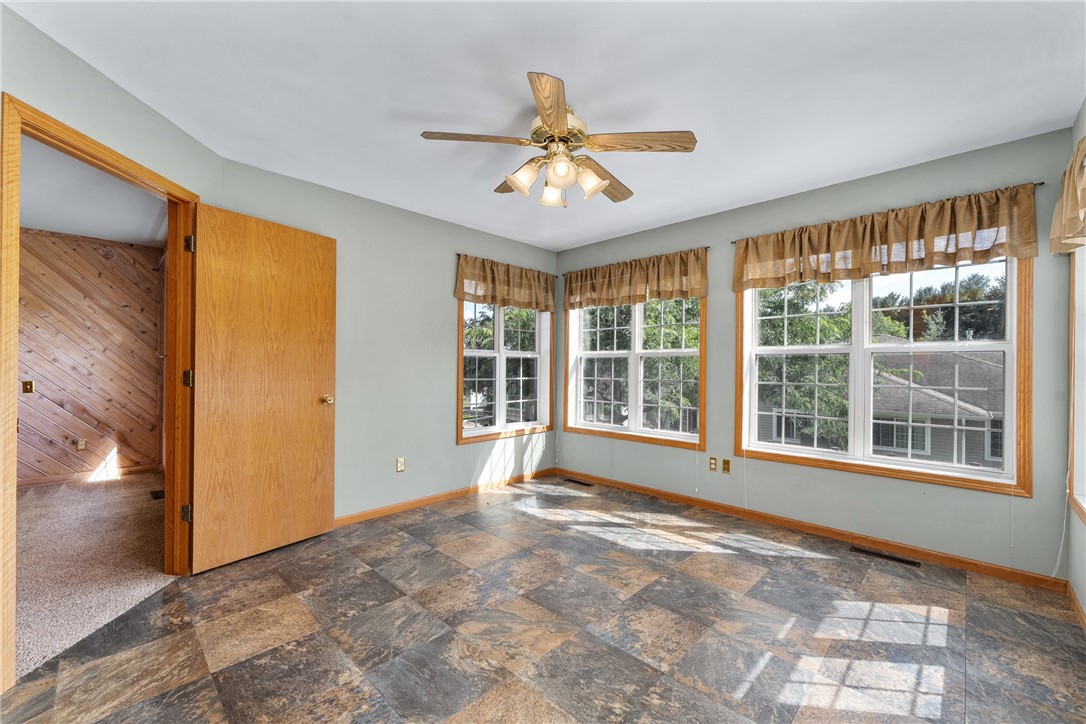 4221 E Hamilton Avenue 7