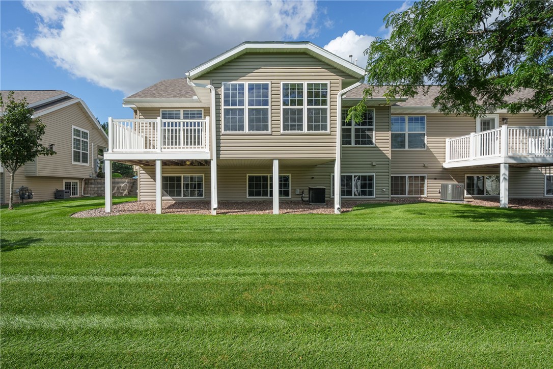 4221 E Hamilton Avenue 7